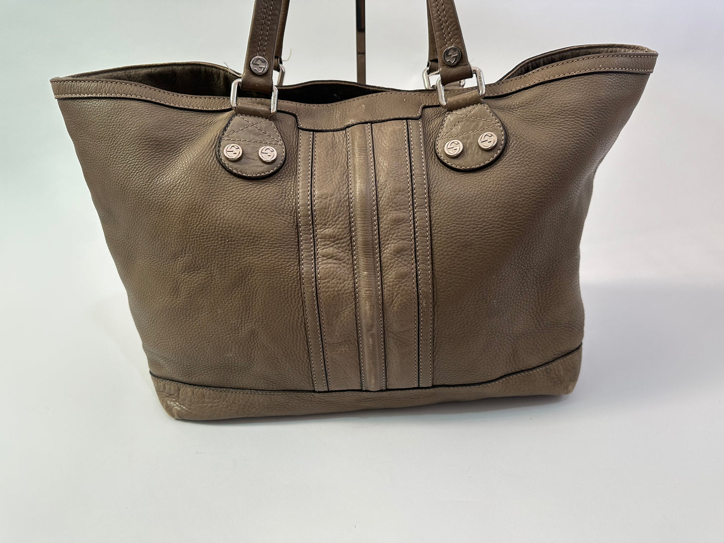GUCCI
Pebbled Calfskin Large Sunset Taupe