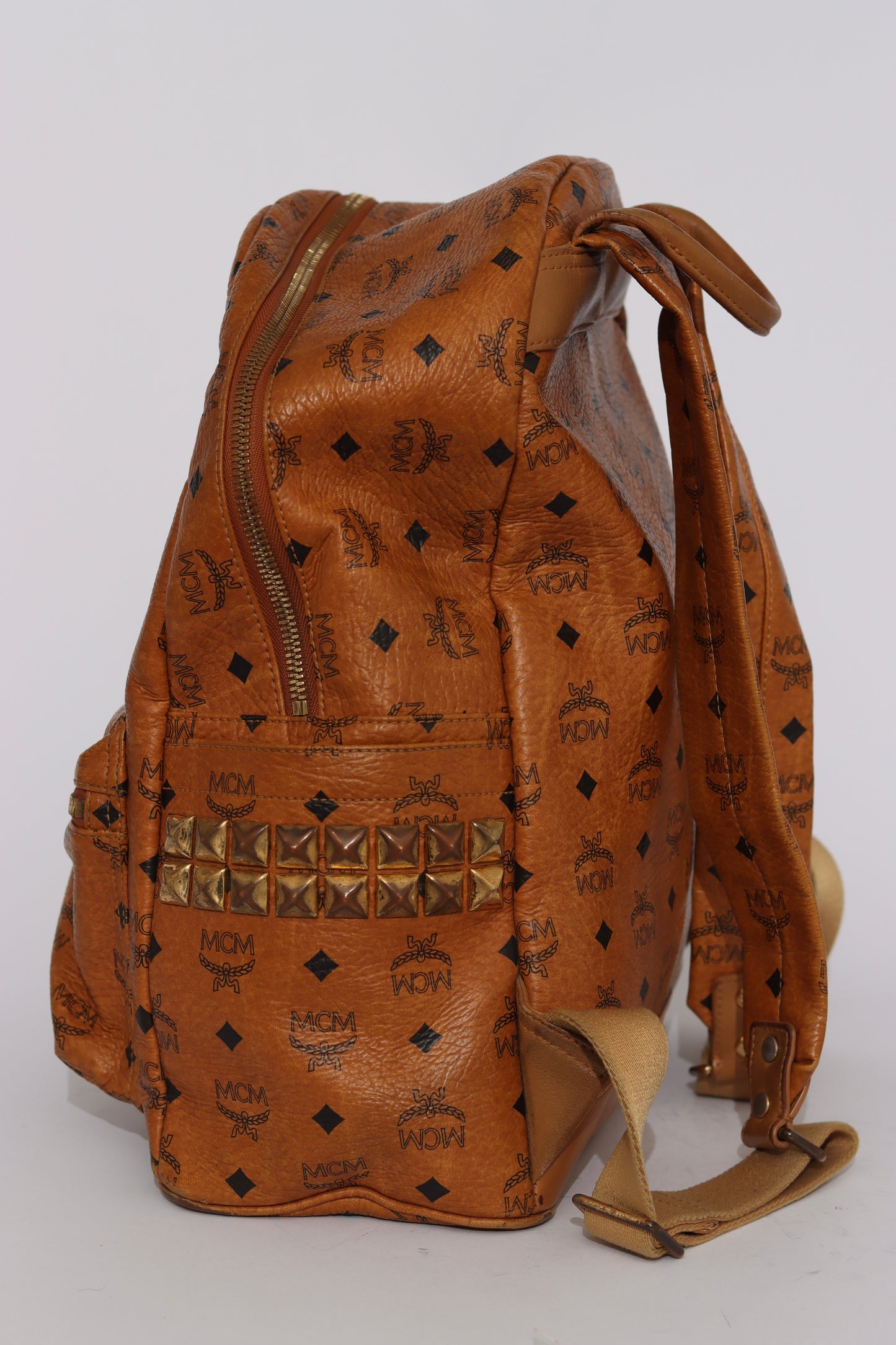 MCM
Visetos Medium Side Studs Stark Backpack Cognac