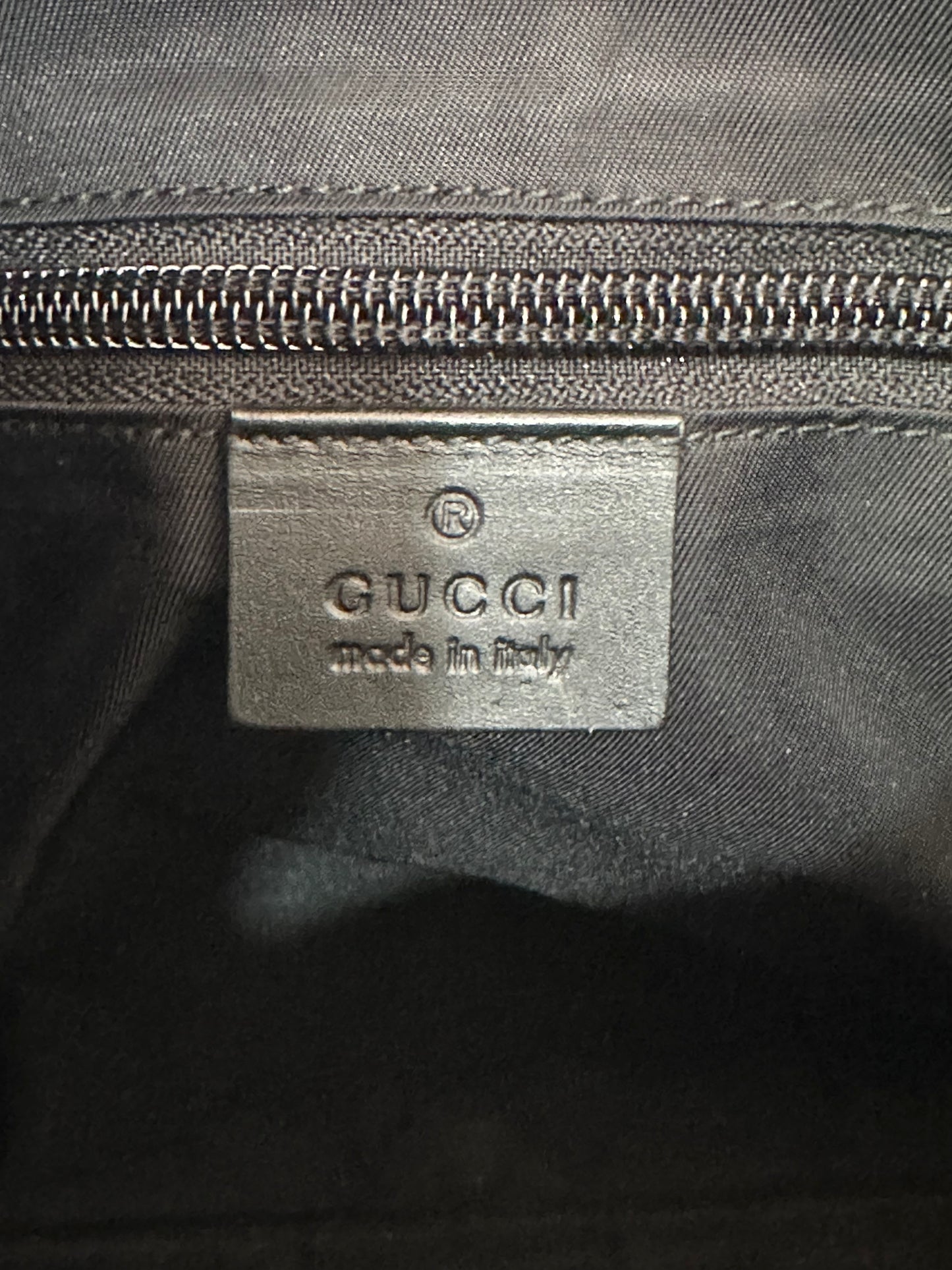 Gucci
Front Zip Flat Messenger Bag GG Coated Canvas Medium