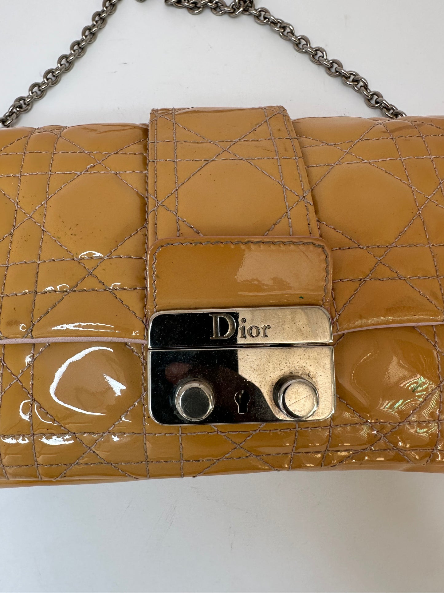 CHRISTIAN DIOR
Miss Dior Promenade Wallet on Chain