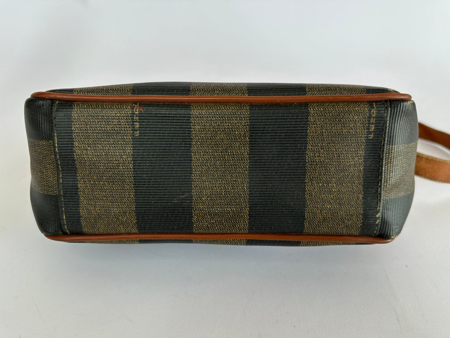 FENDI
Vintage Pequin Flap Crossbody