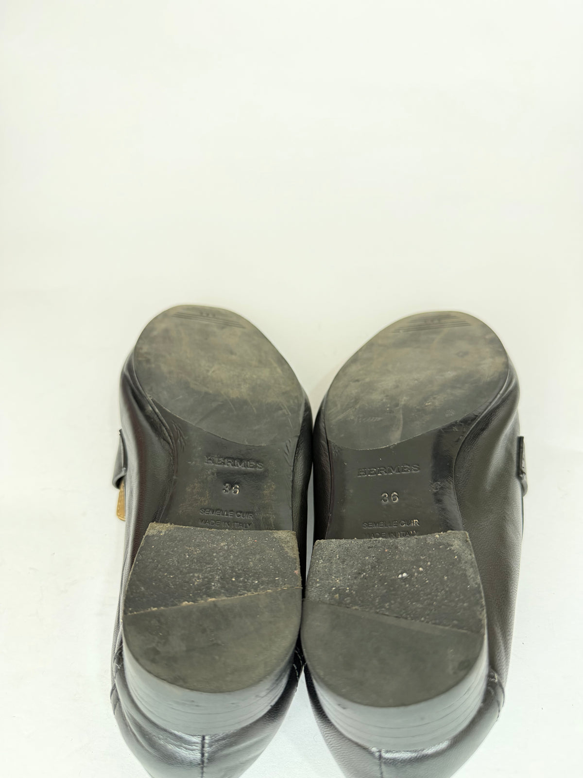 Hermès
Paris H Logo Loafers
Women's Size 36 EU/ 6 US / 3 UK