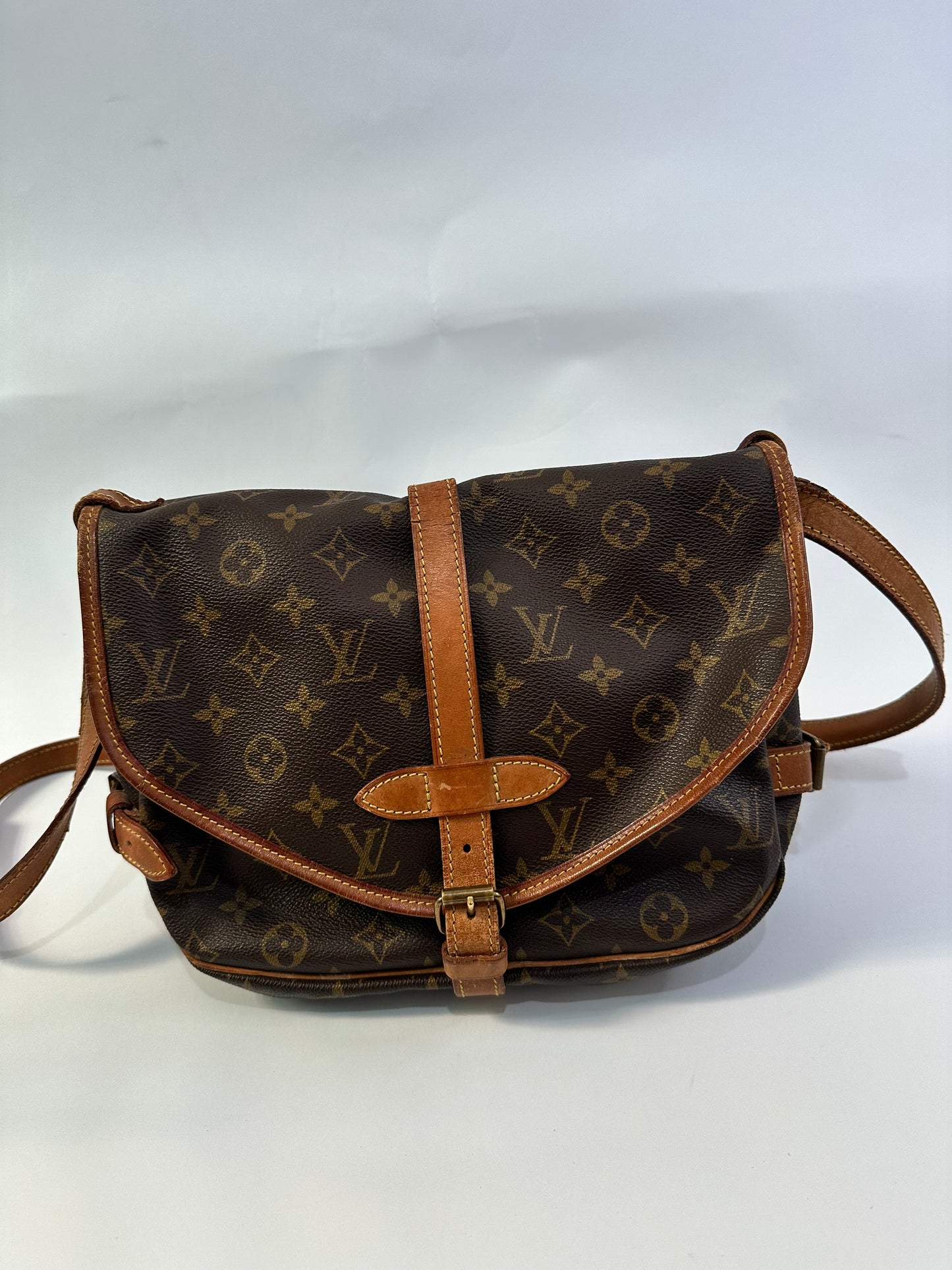LOUIS VUITTON Monogram Saumur 30