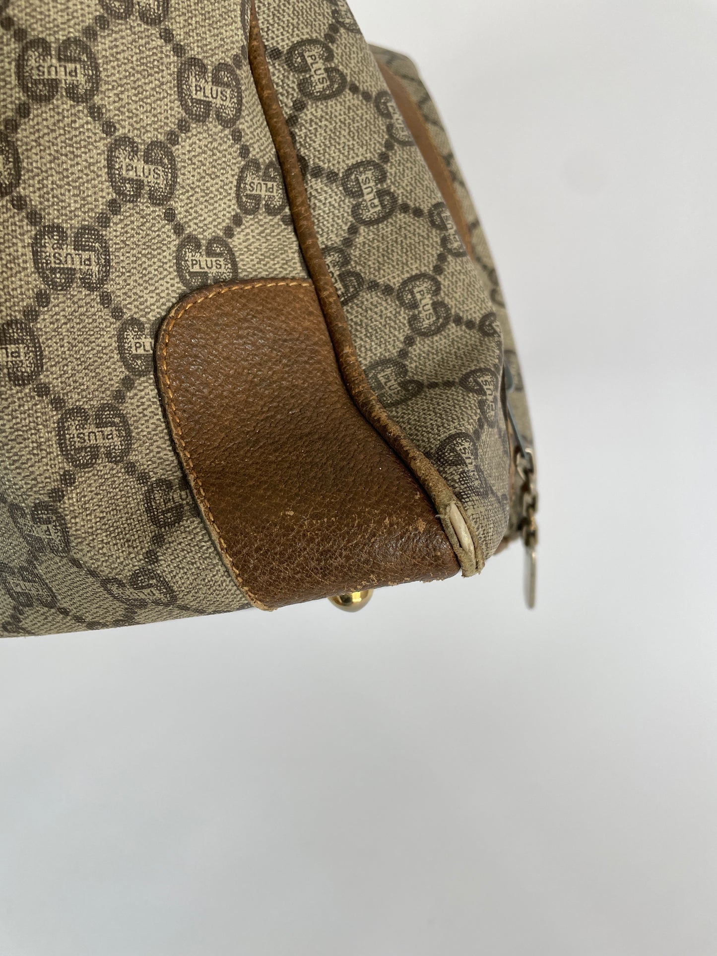 GUCCI
Vintage GG Plus Boston Bag