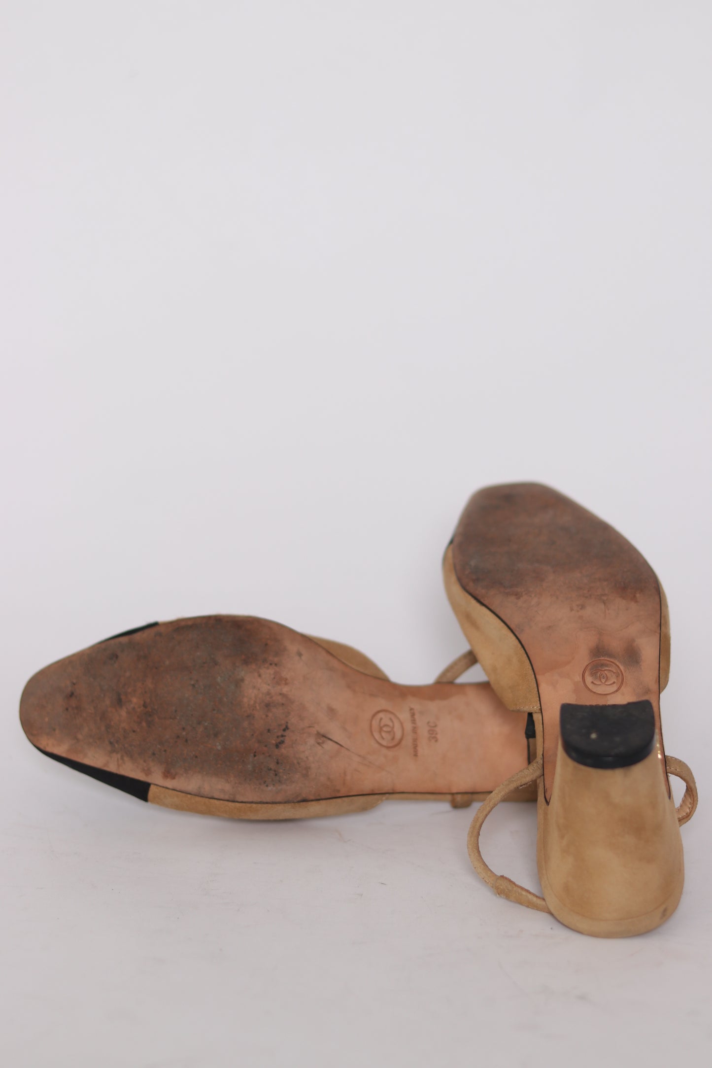 Chanel Beige/Black Suede And Fabric Cap Toe Slingback Sandals Size 39 EU/ 9 US