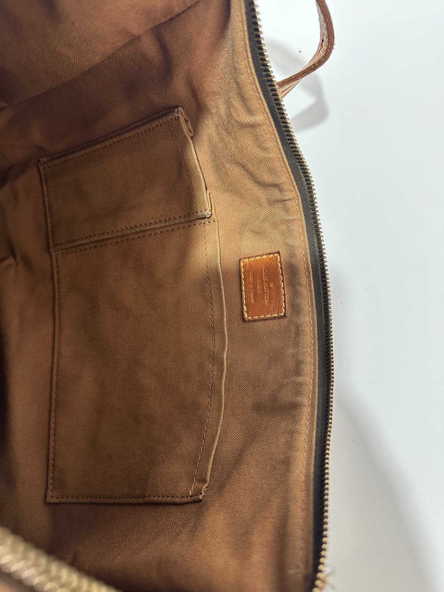 LOUIS VUITTON
Monogram Tulum GM