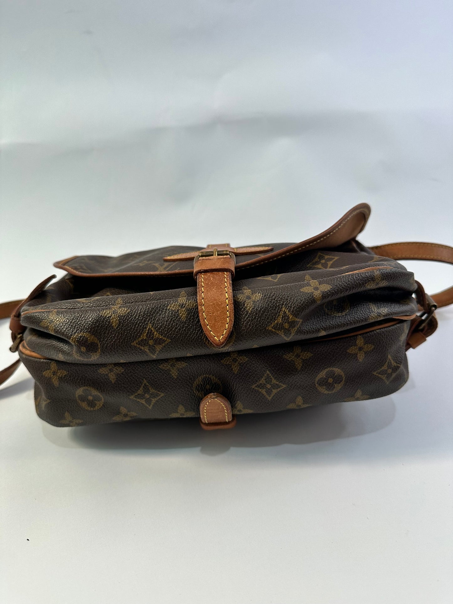 LOUIS VUITTON Monogram Saumur 30