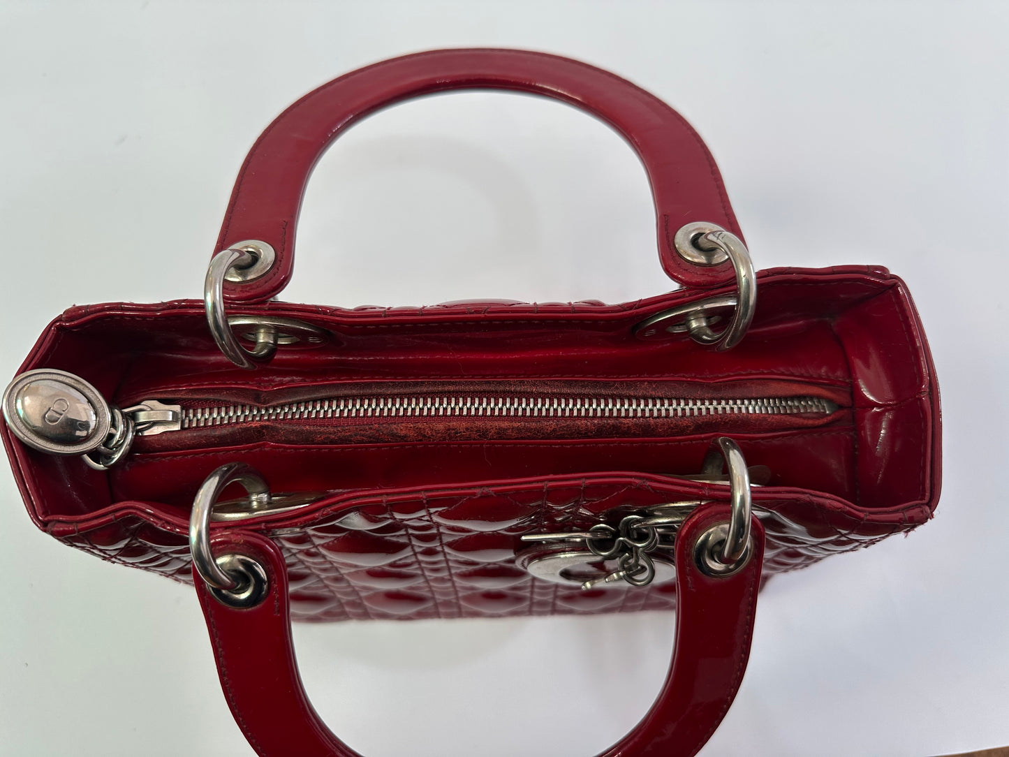 CHRISTIAN DIOR
Patent Cannage Medium Lady Dior Red