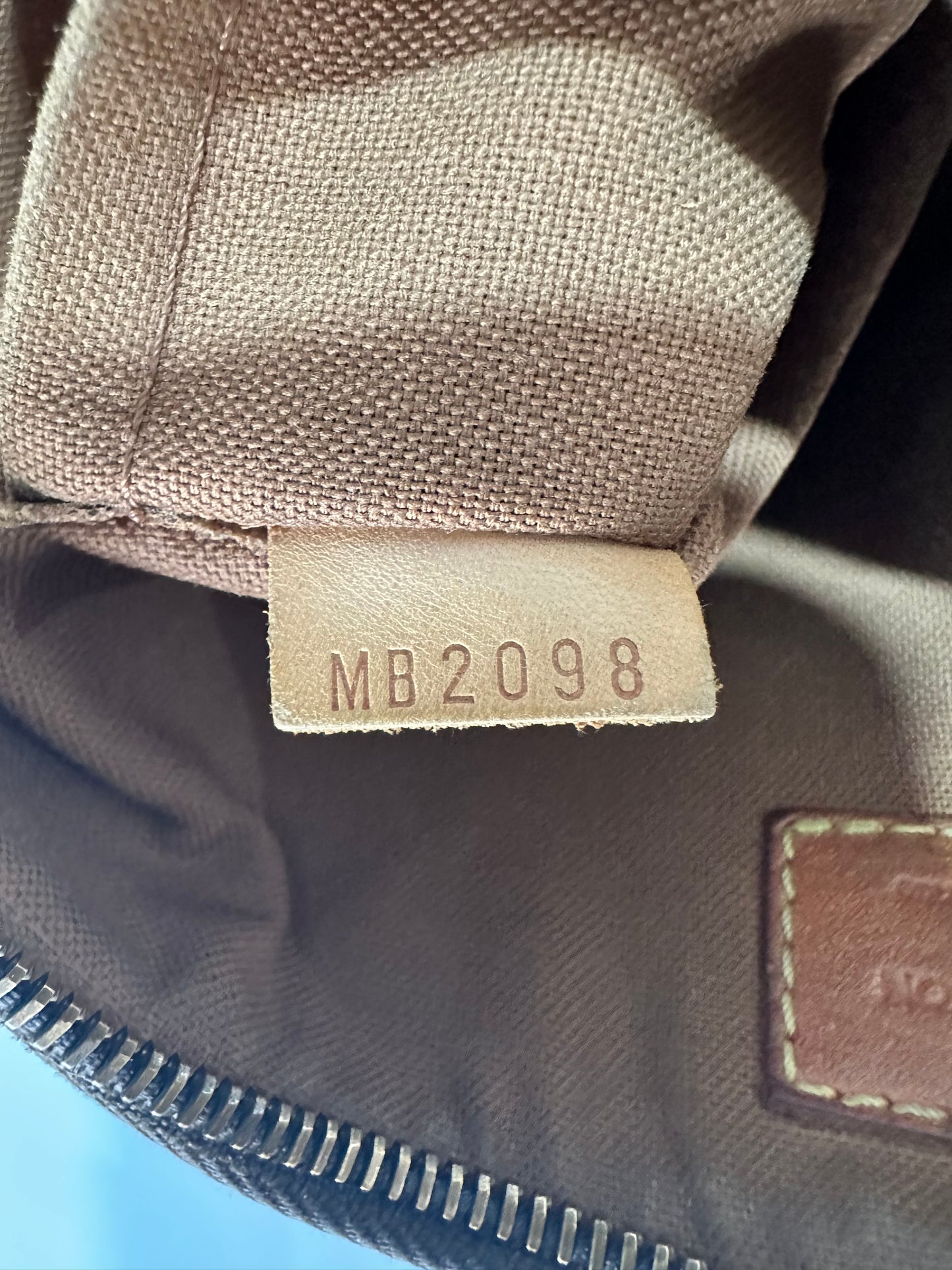 LOUIS VUITTON
Monogram Tulum GM
