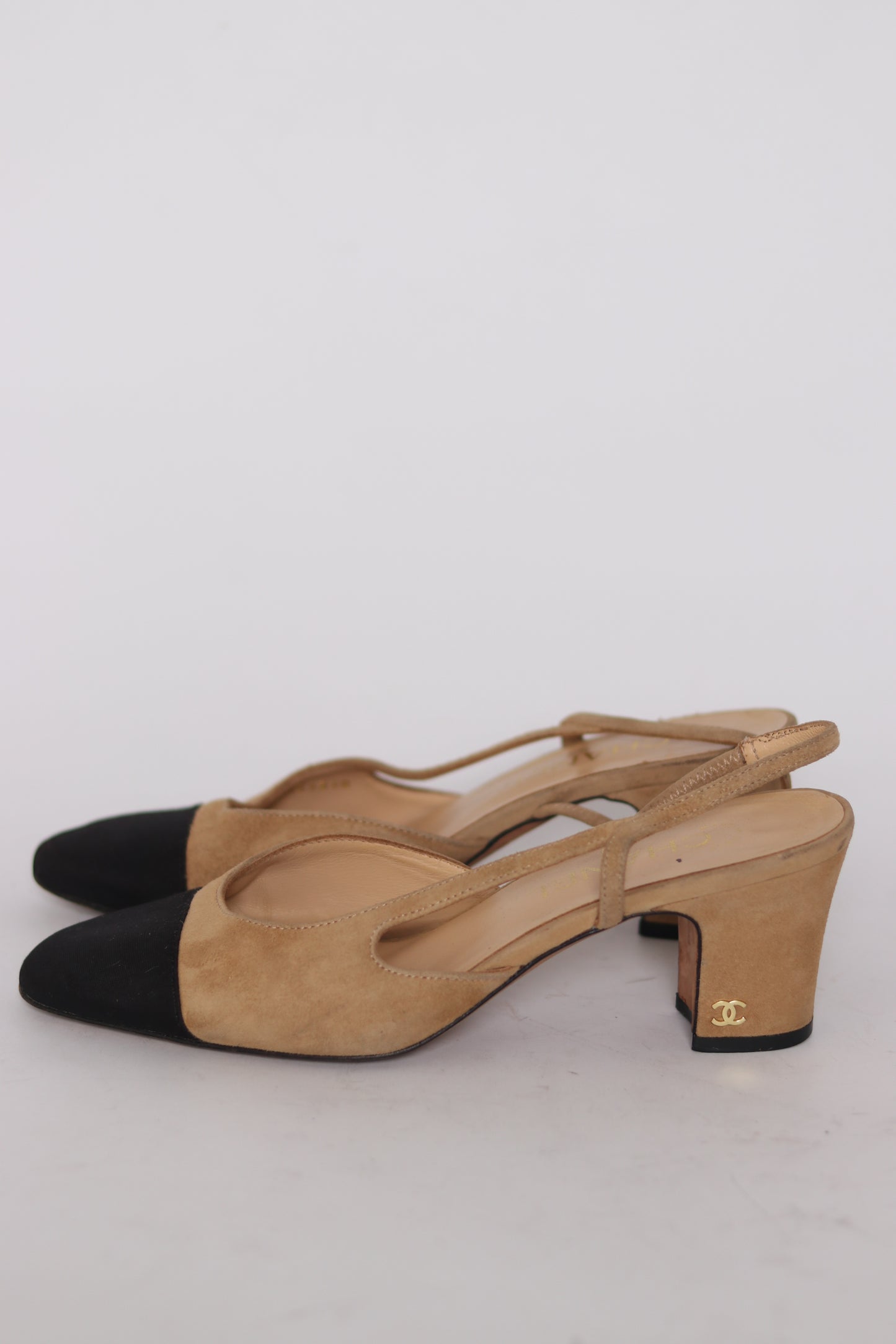 Chanel Beige/Black Suede And Fabric Cap Toe Slingback Sandals Size 39 EU/ 9 US