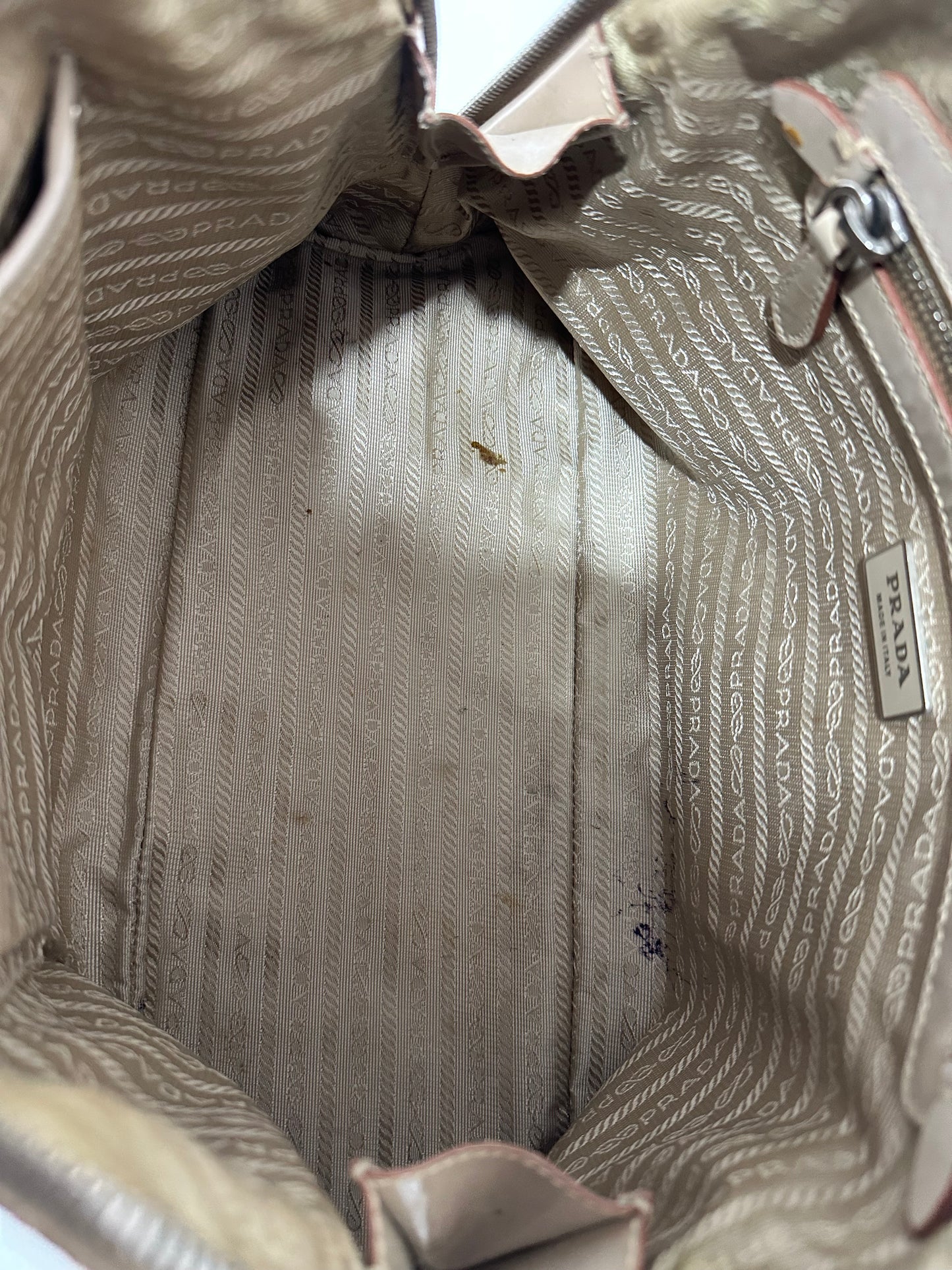 PRADA
Spazzolato Medium Promenade Tote Beige