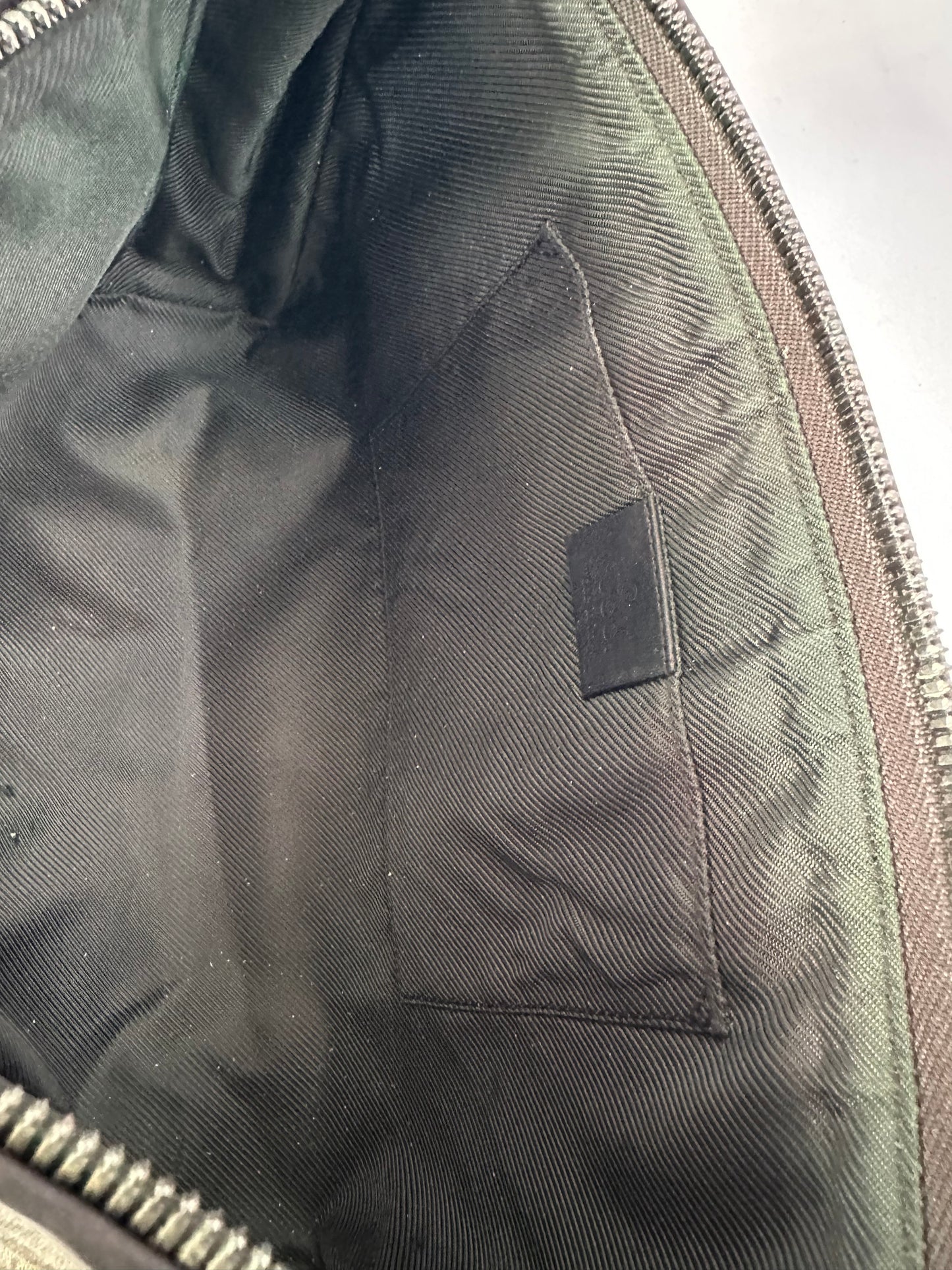 GUCCI
Beige/Brown GG Coated Canvas Cosmetic Bag