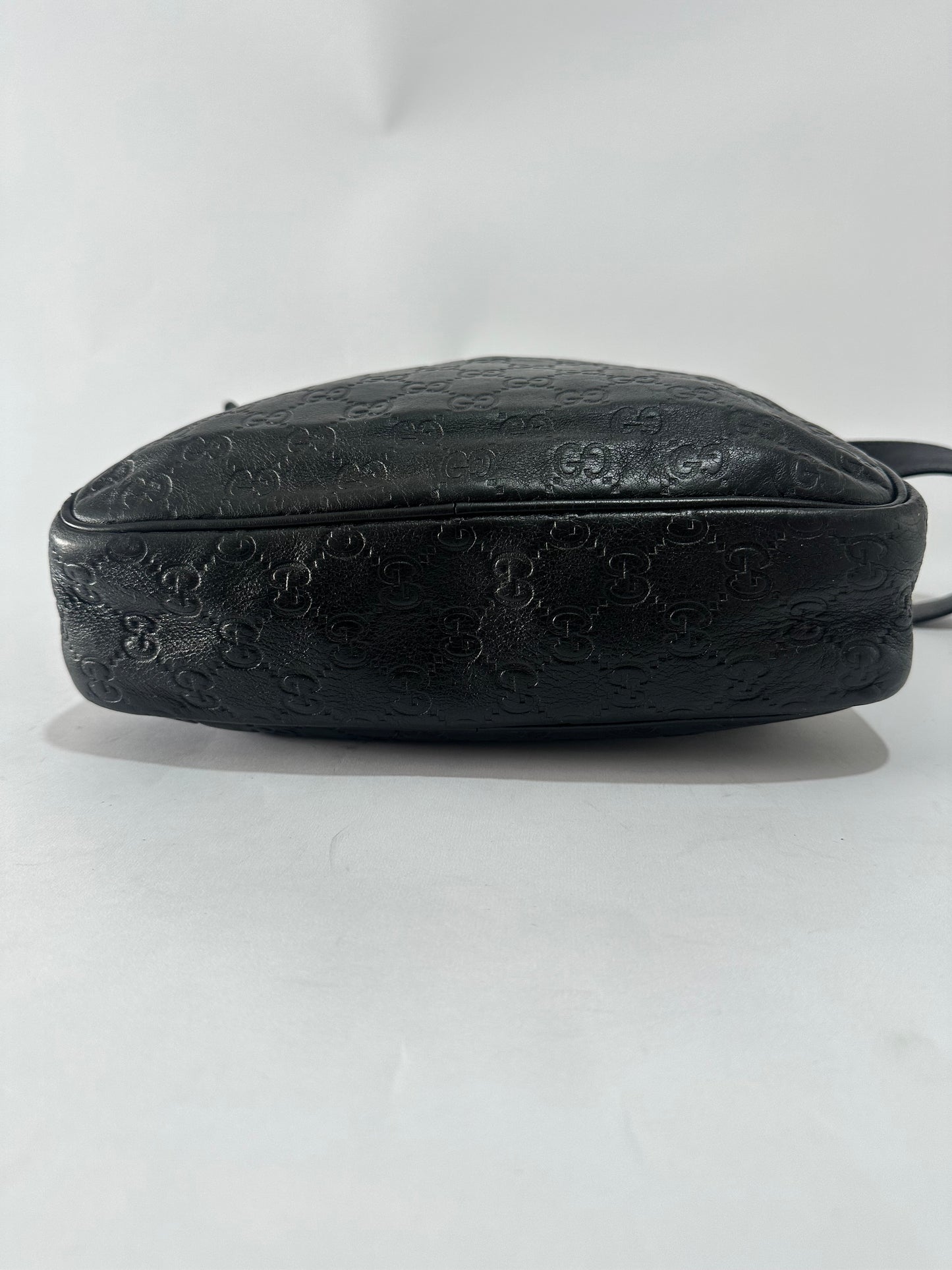GUCCI Guccissima Flat Messenger Bag Black
