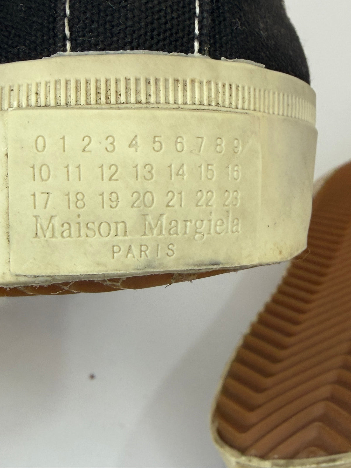 Maison Margiela Tabi Low Sneaker Size 39 EU/ 9 US/ 6 UK