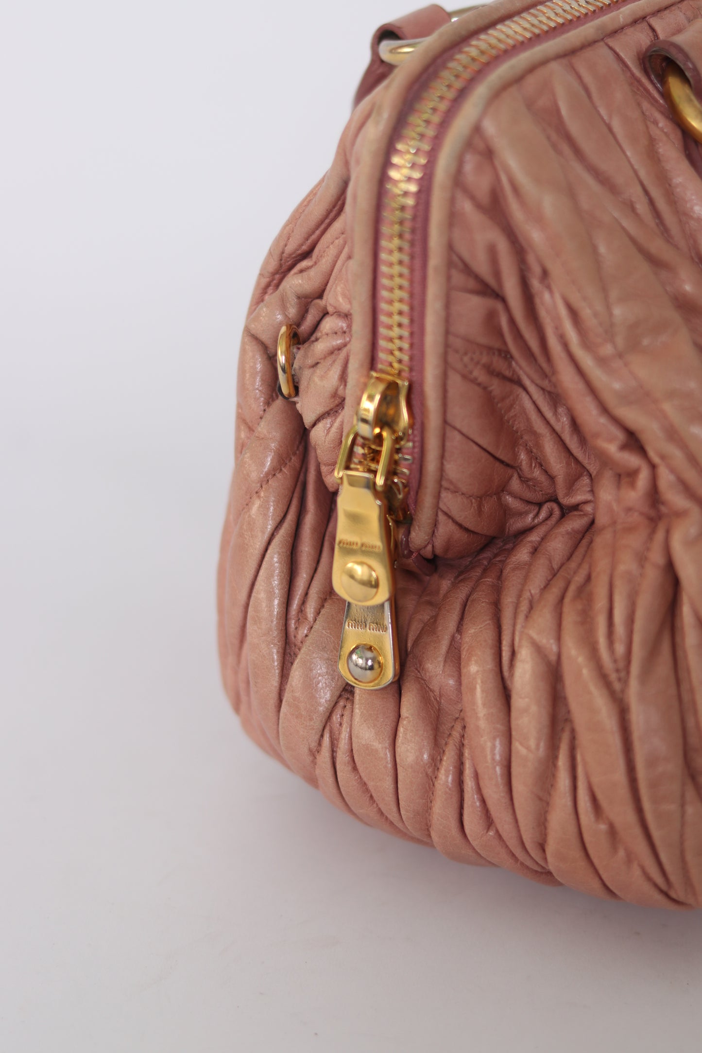 MIU MIU
Nappa Matelasse Top Handle Bowler Rosa