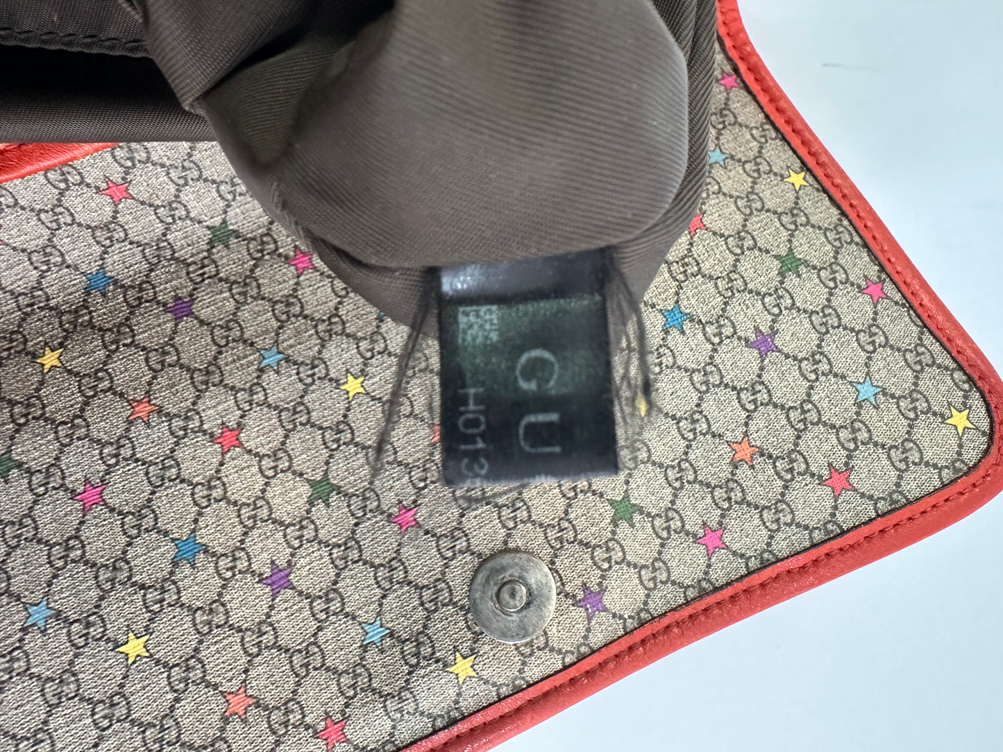GUCCI Kids
GG Supreme Monogram Stars Medium Flap Messenger Bag Beige Orange