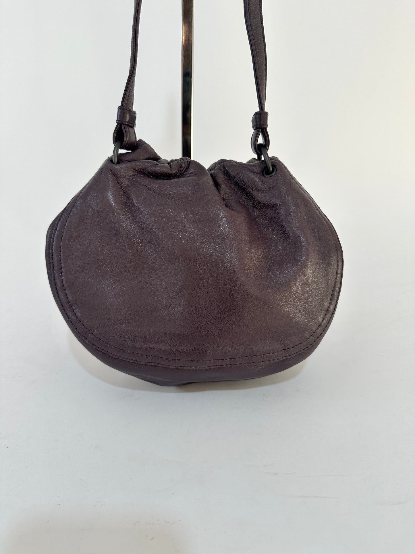 BOTTEGA VENETA
Calfskin Intrecciato Small Elastic Flap Black
