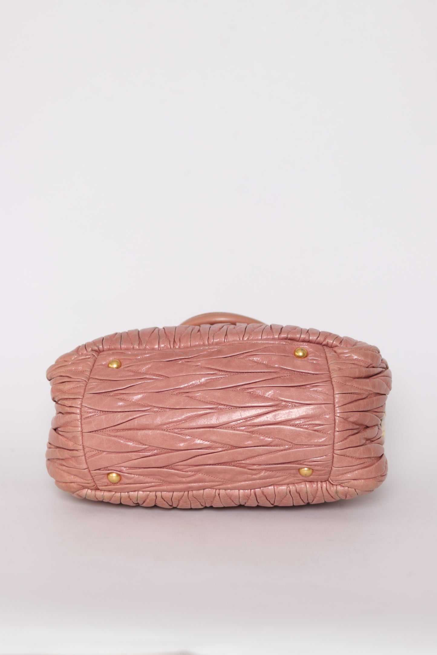 MIU MIU
Nappa Matelasse Top Handle Bowler Rosa