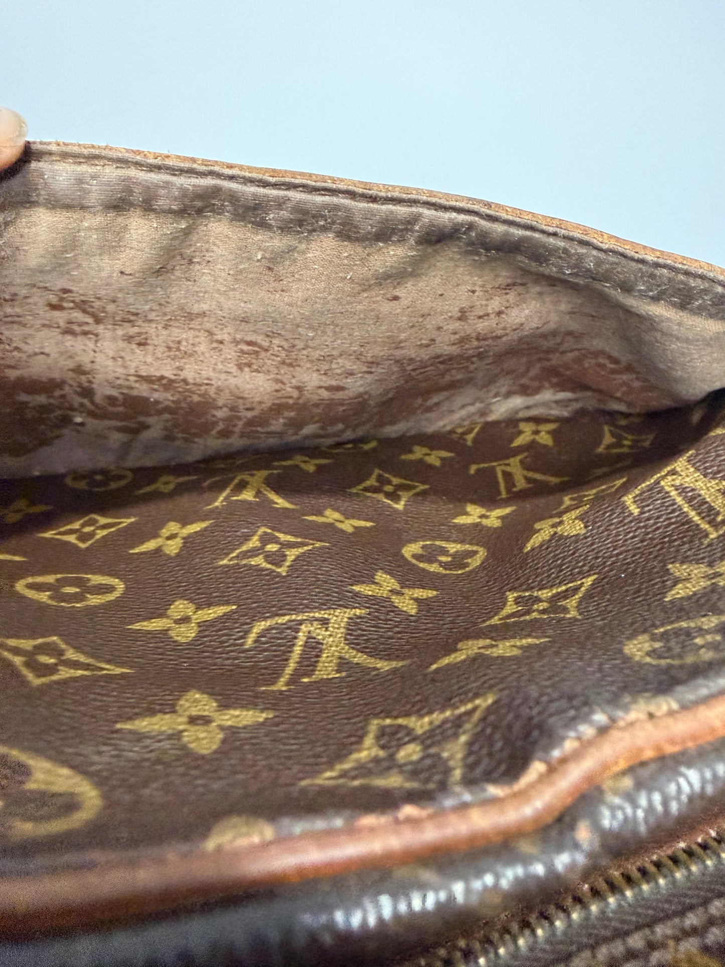 Vintage Louis Vuitton
Monogram Trocadero 30