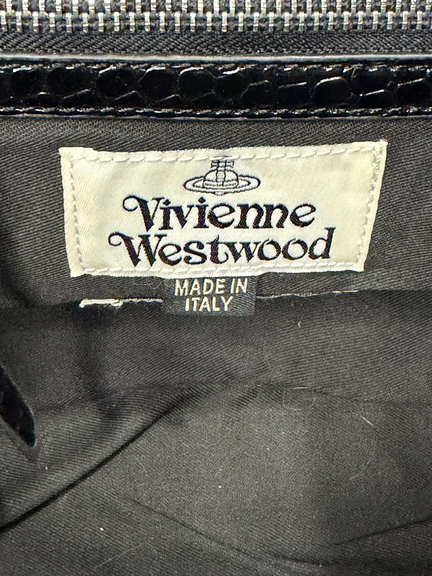 Vivienne Westwood
Patent Leather Shoulder Bag