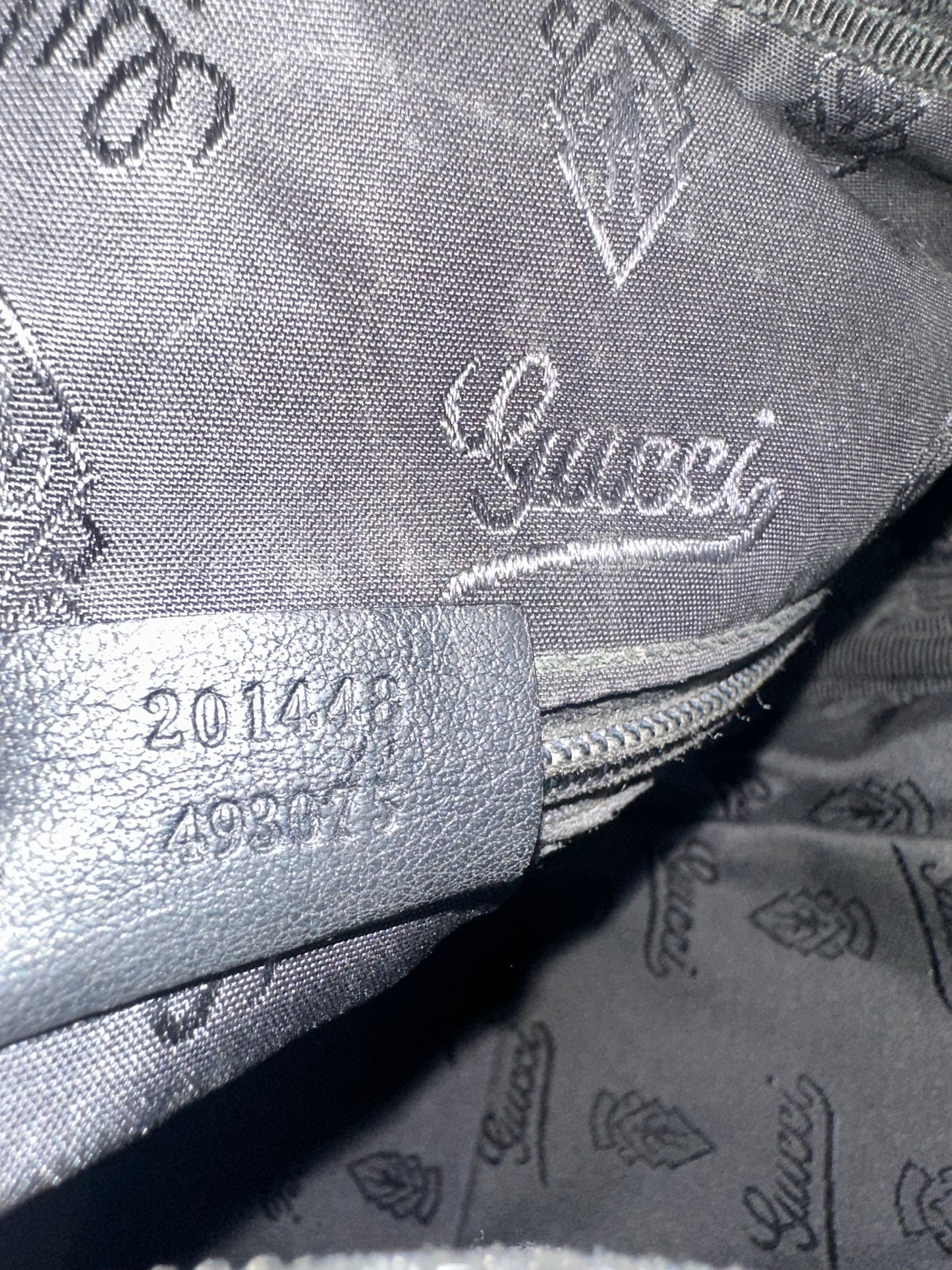 GUCCI Guccissima Flat Messenger Bag Black