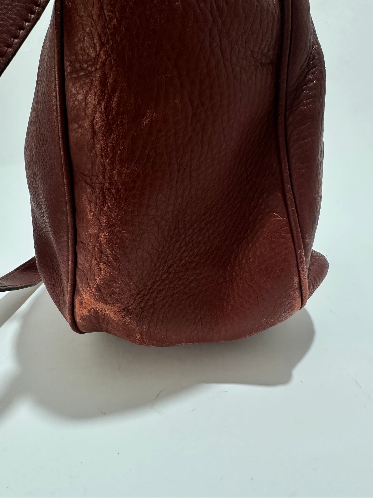 GUCCI
Calfskin Web Medium Dressage Hobo Red