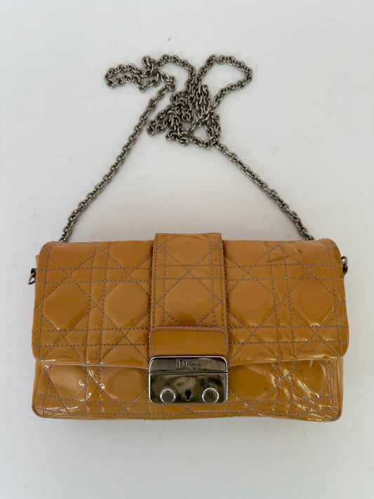 CHRISTIAN DIOR
Miss Dior Promenade Wallet on Chain