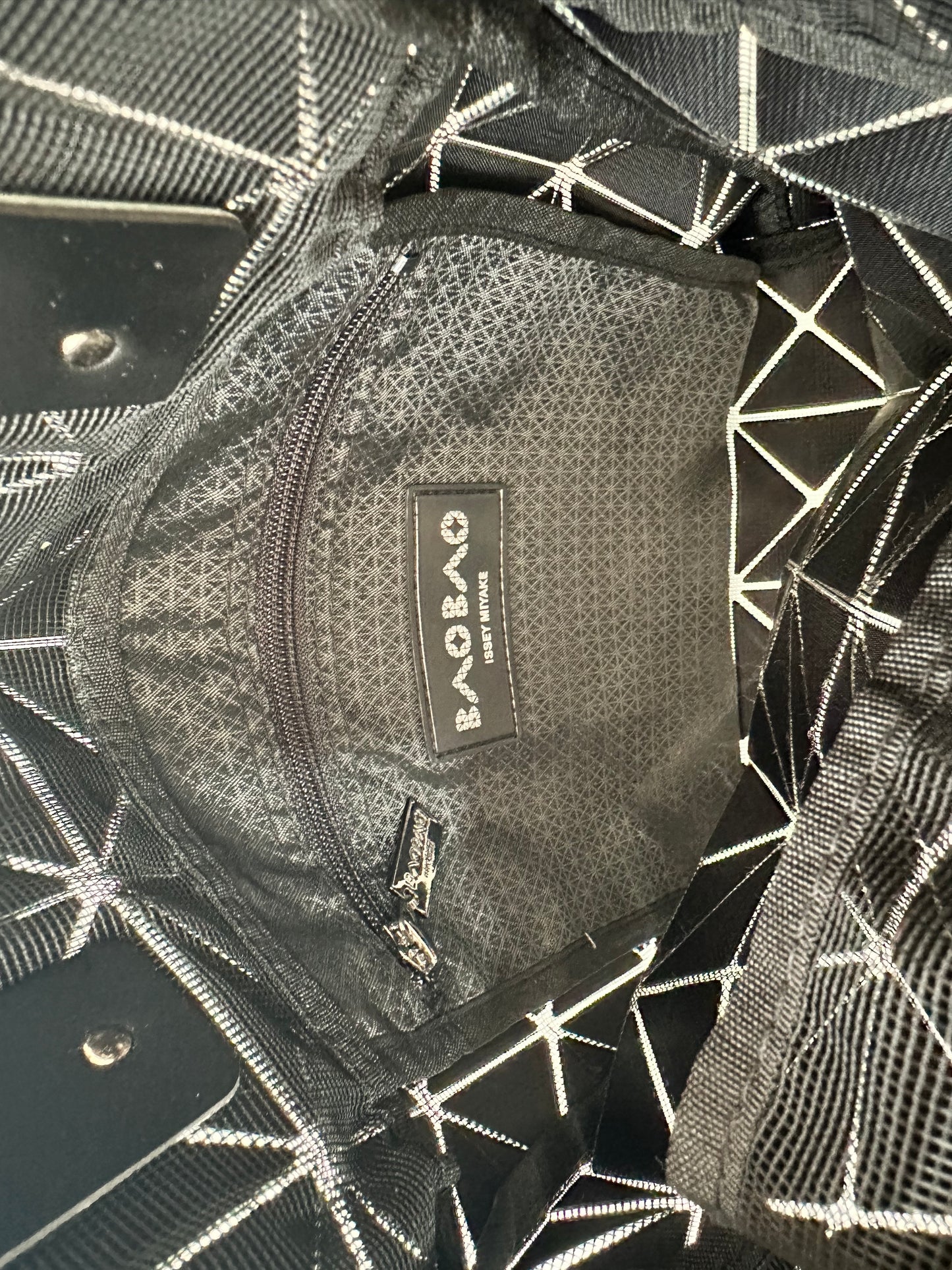 BAO BAO ISSEY MIYAKE LUCENT BOXY BAG