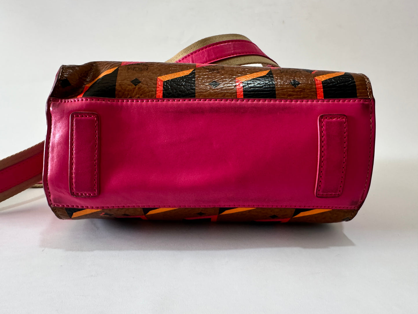 MCM
Visetos Diamond Printed Small Tote Cognac