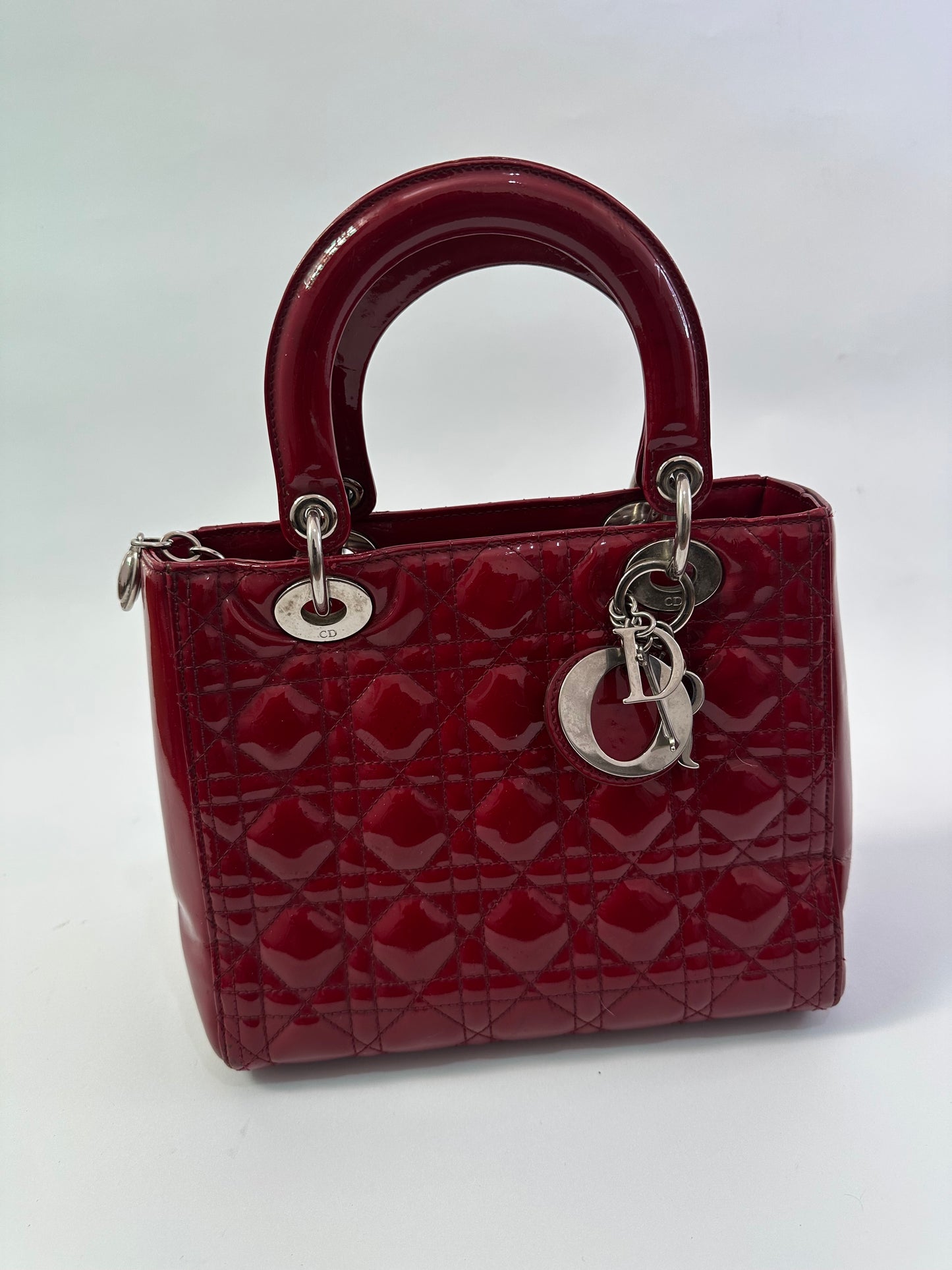 CHRISTIAN DIOR
Patent Cannage Medium Lady Dior Red
