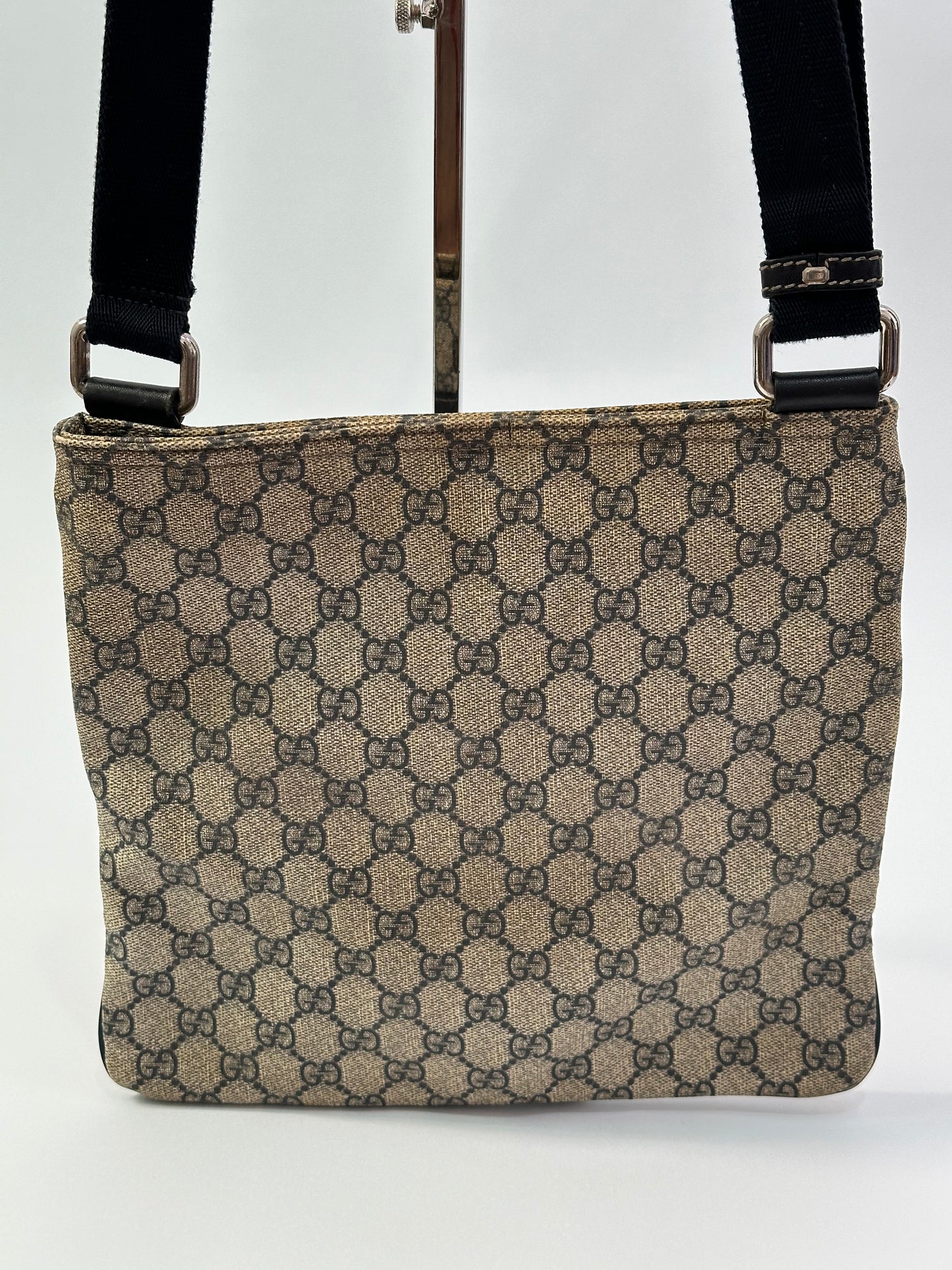 GUCCI Beige GG Supreme Canvas and Leather Crossbody Bag