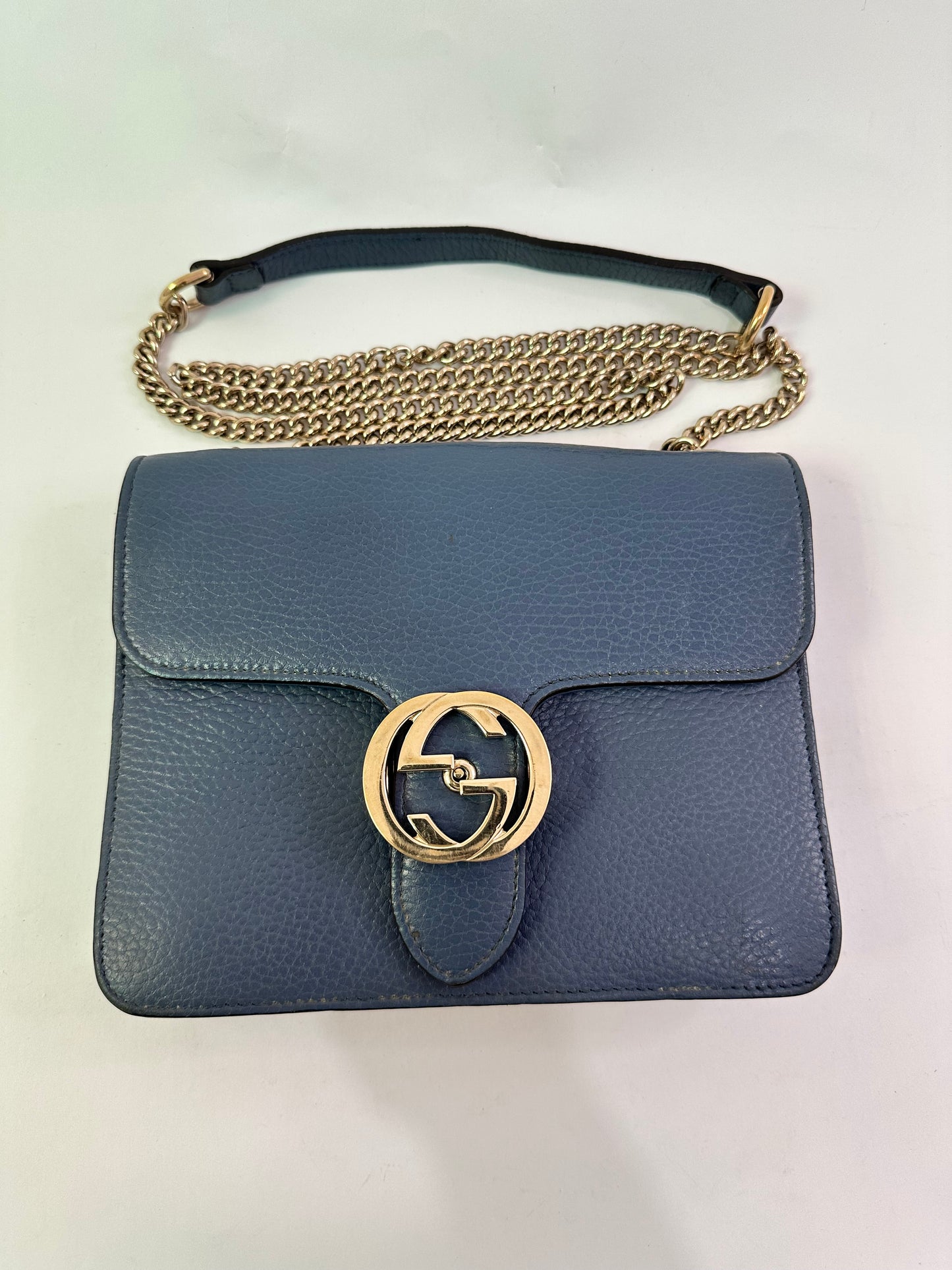 GUCCI
Dollar Calfskin Small Interlocking G Shoulder Bag Caspian