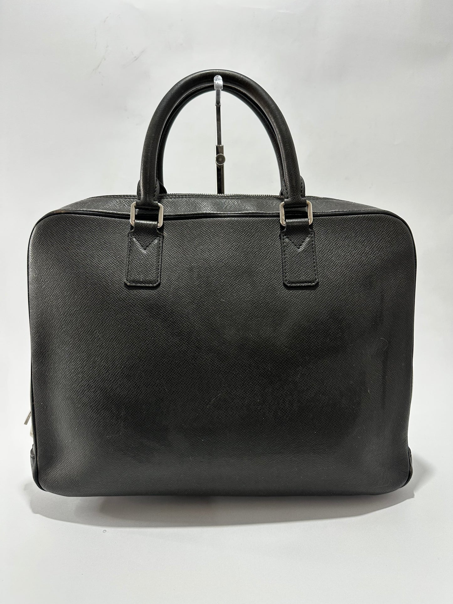 Louis Vuitton Black Taiga Leather Neo Igor Briefcase