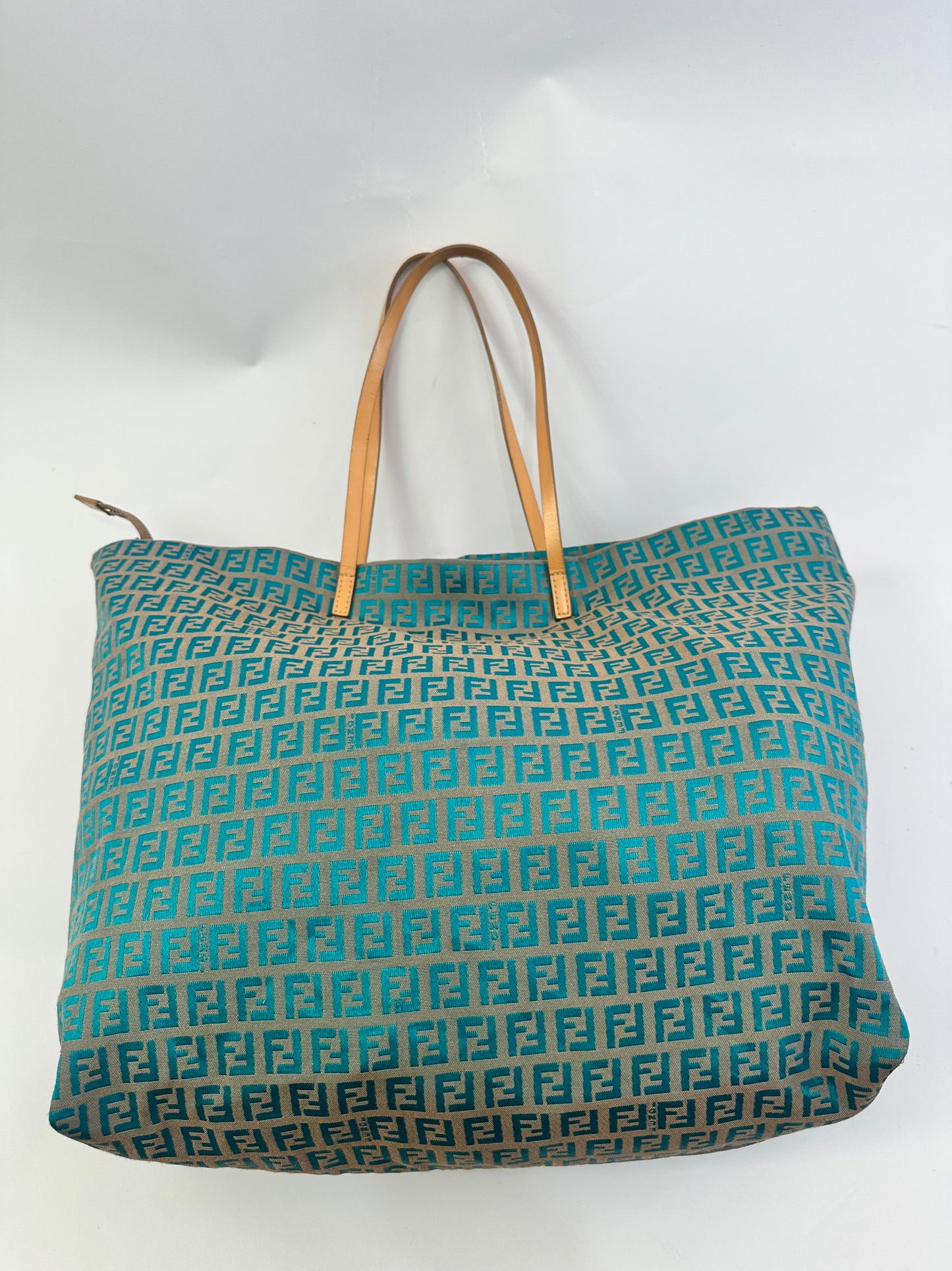 Fendi
Zucchino Roll Tote