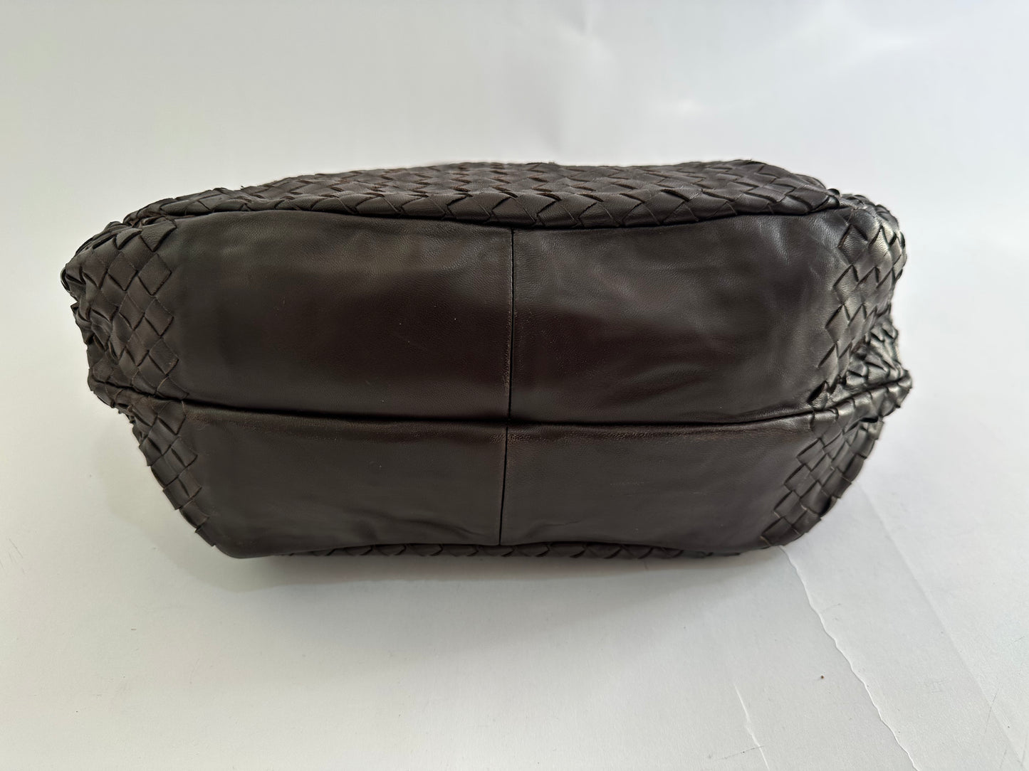 BOTTEGA VENETA
Ebano Woven Leather Small Campana Bag