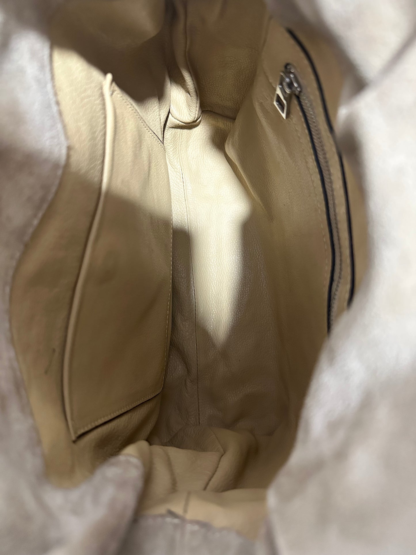 Loewe
Suede Flamenco Large