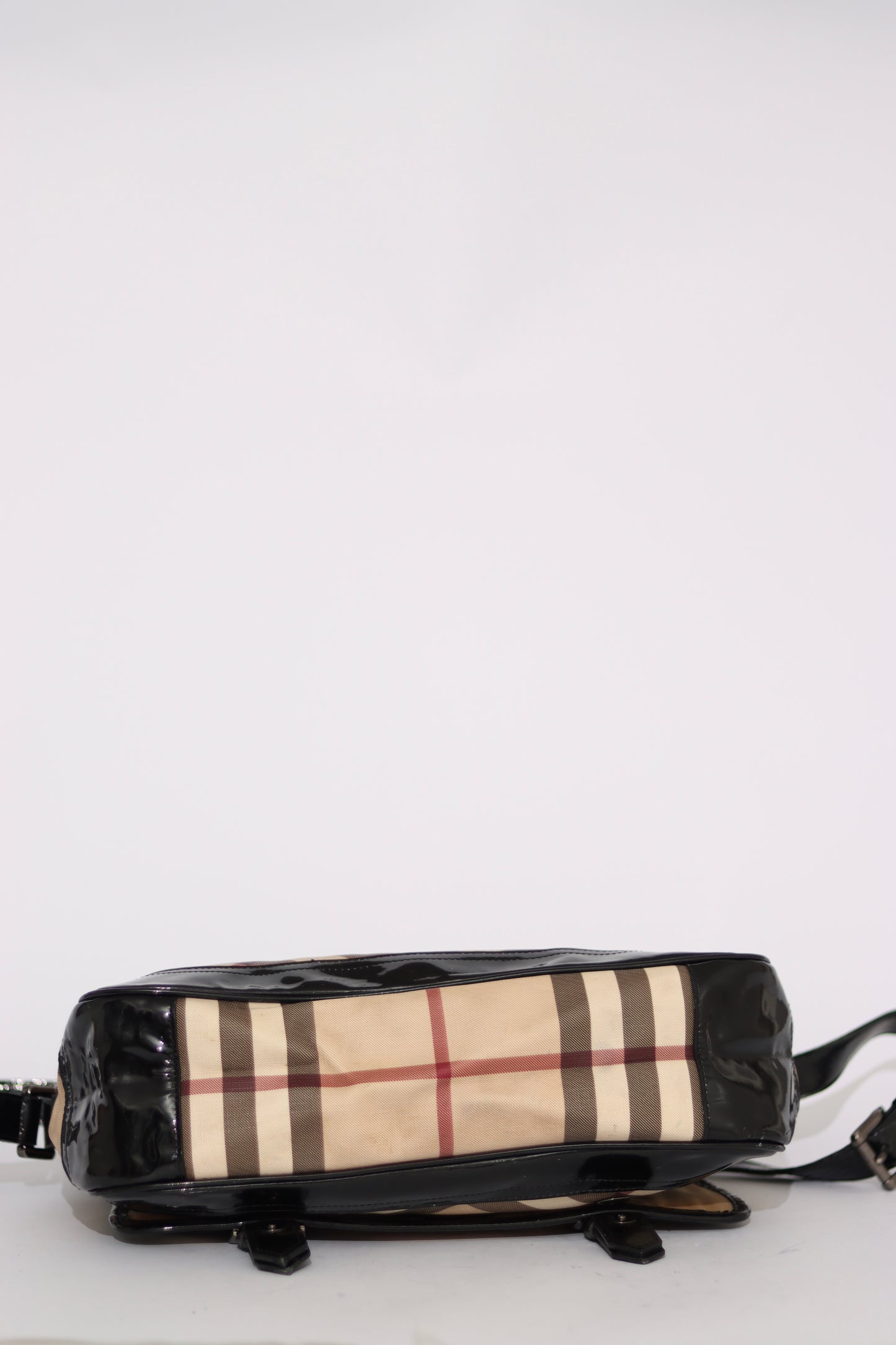 BURBERRY
Nova Check Messenger Bag Black