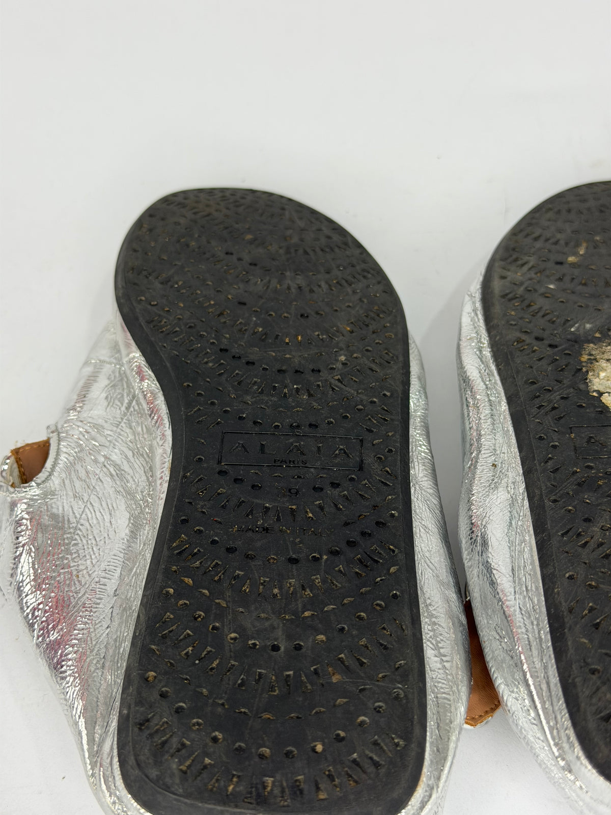 ALAÏA Silver Criss Cross Ballerina Flats Size 39 EU/ 9 US / 6 UK
