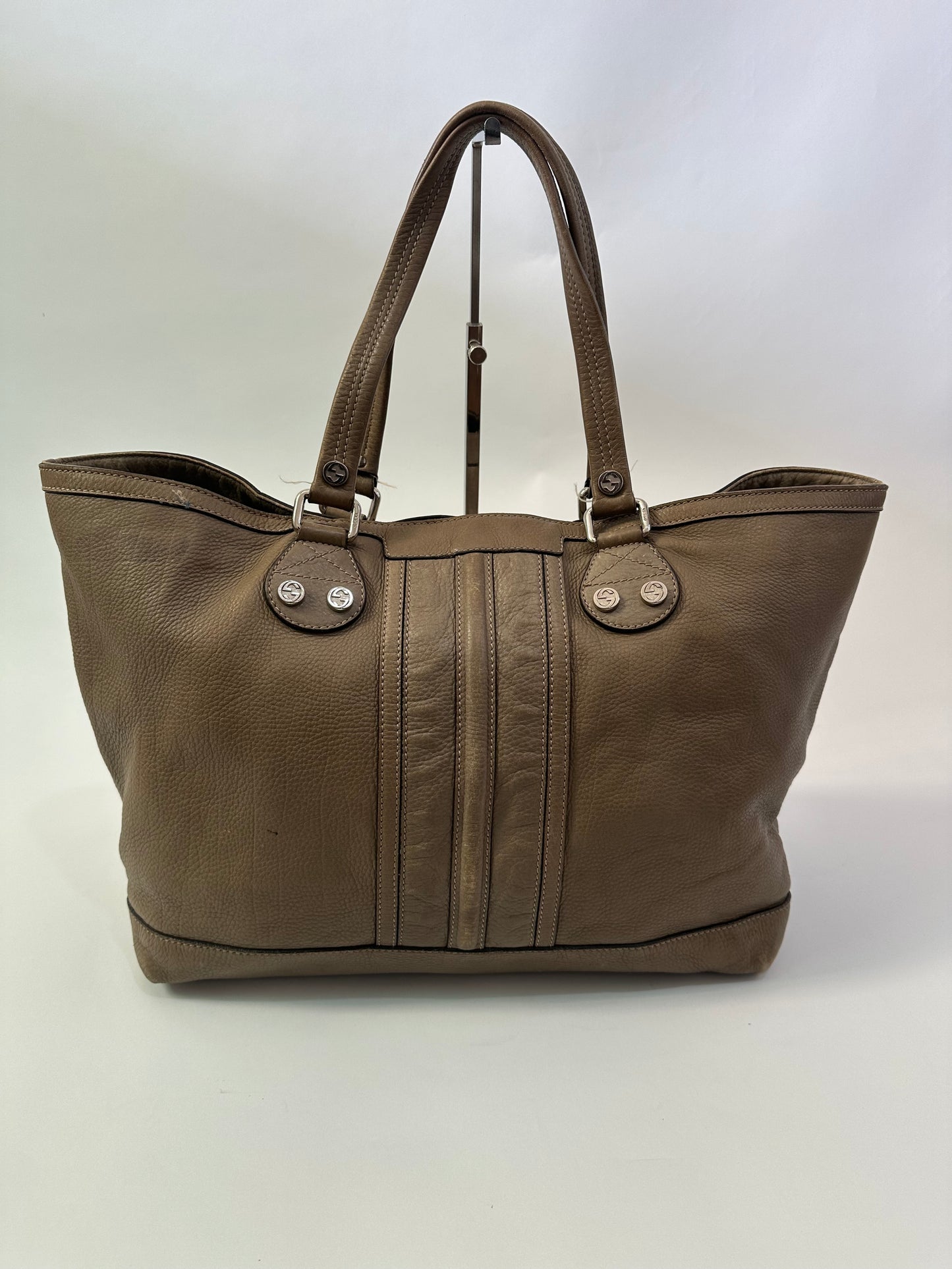 GUCCI
Pebbled Calfskin Large Sunset Taupe