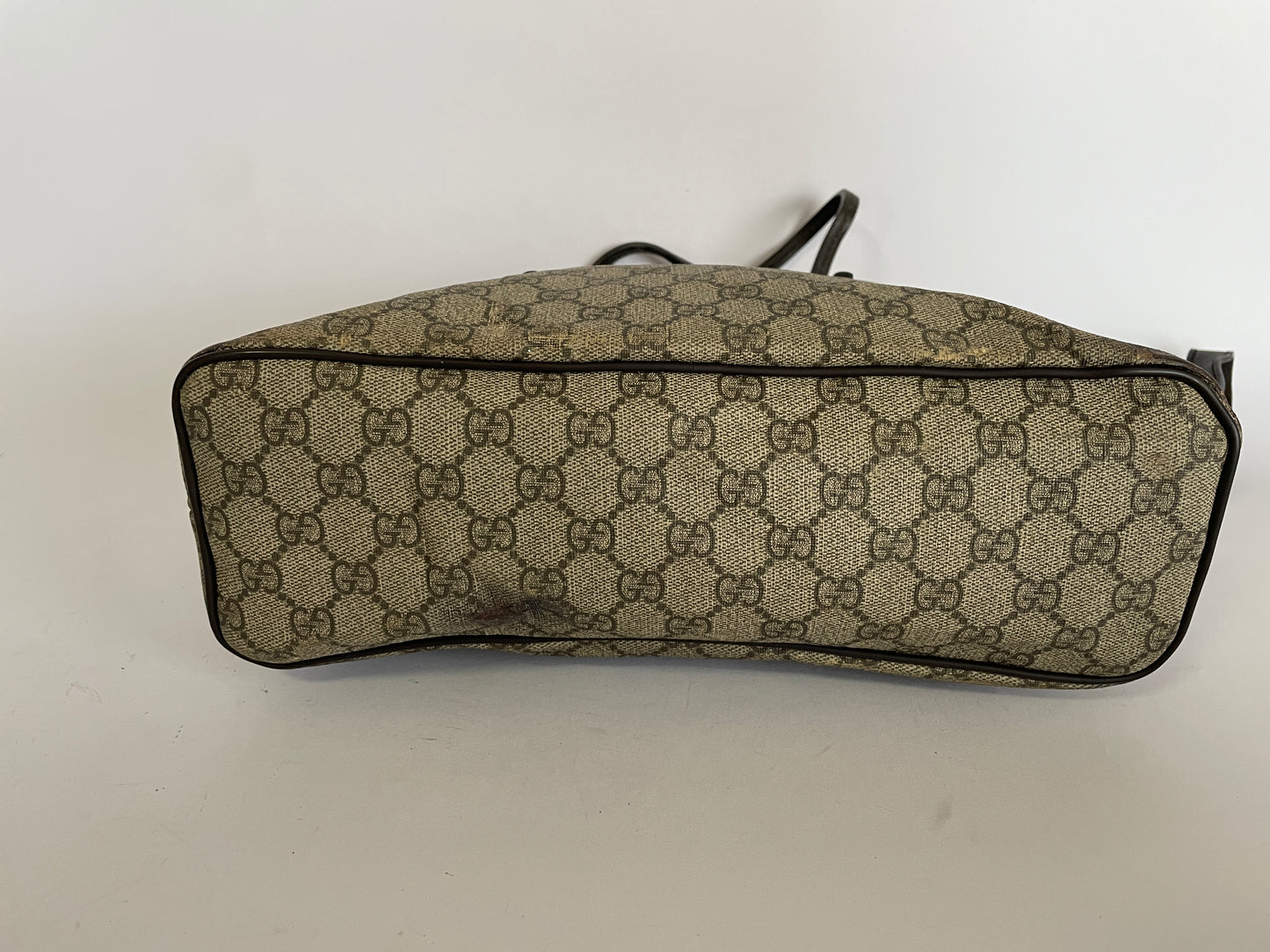 GUCCI GG Supreme Monogram Small Zippered Tote Brown