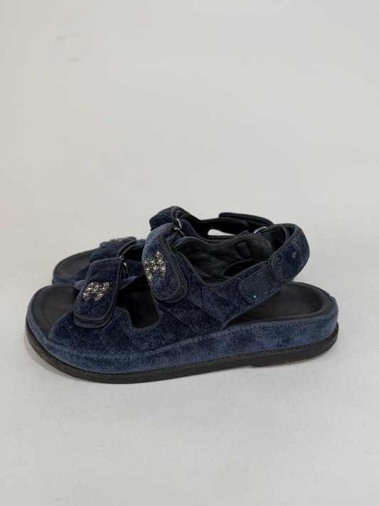 CHANEL
Velvet Velcro Dad Sandals Blue Size 38 EU/ 8 US/ 5 UK