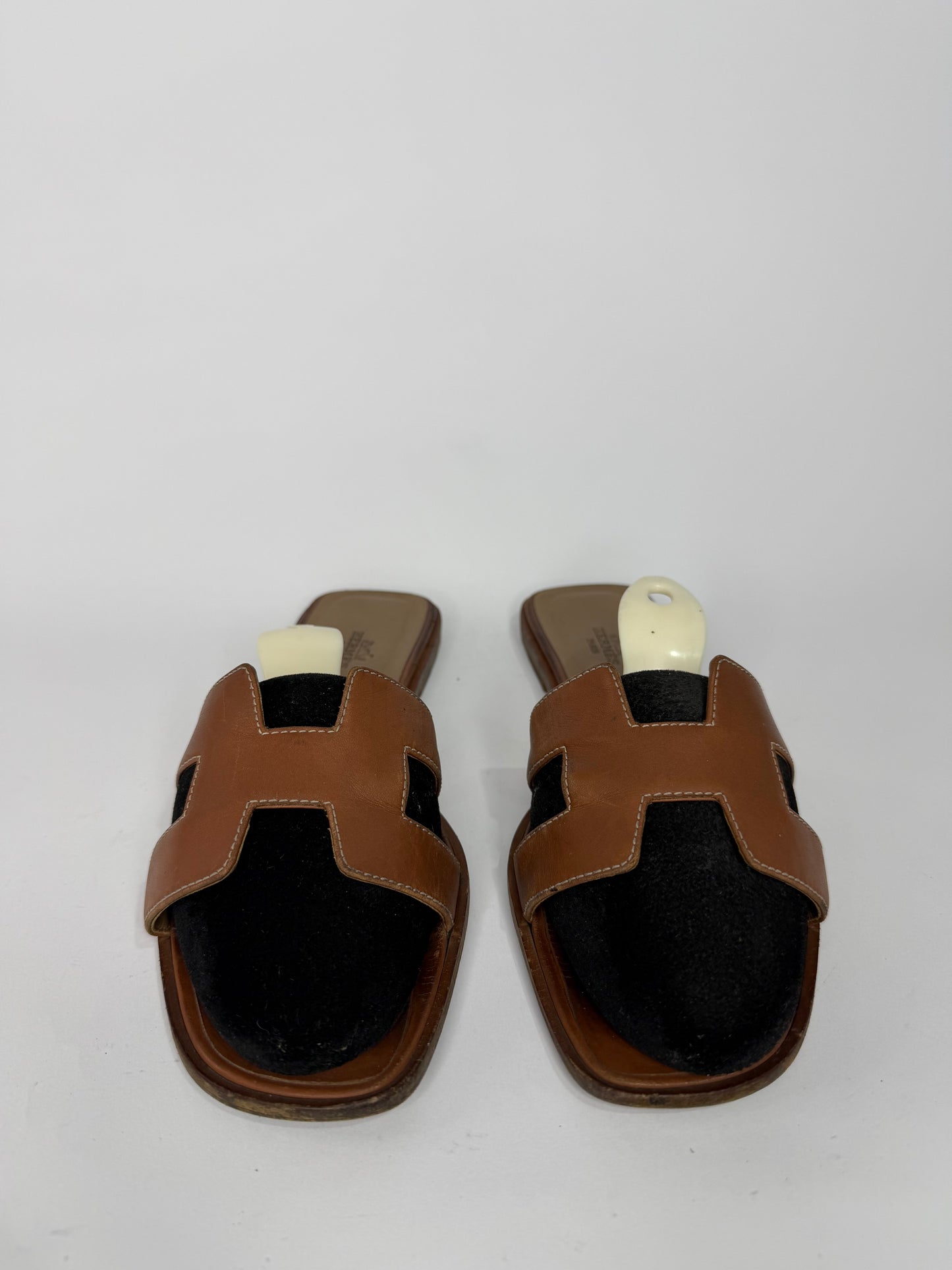 HERMES Brown Box Calfskin Oran Sandals 38 EU/ 8 US / 5 UK