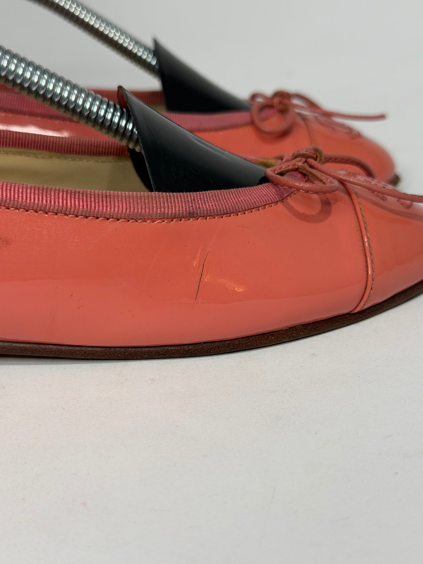 Chanel Pink Patent Leather CC Bow Ballet Flats Size 34 EU/ 4 US/ 1 UK