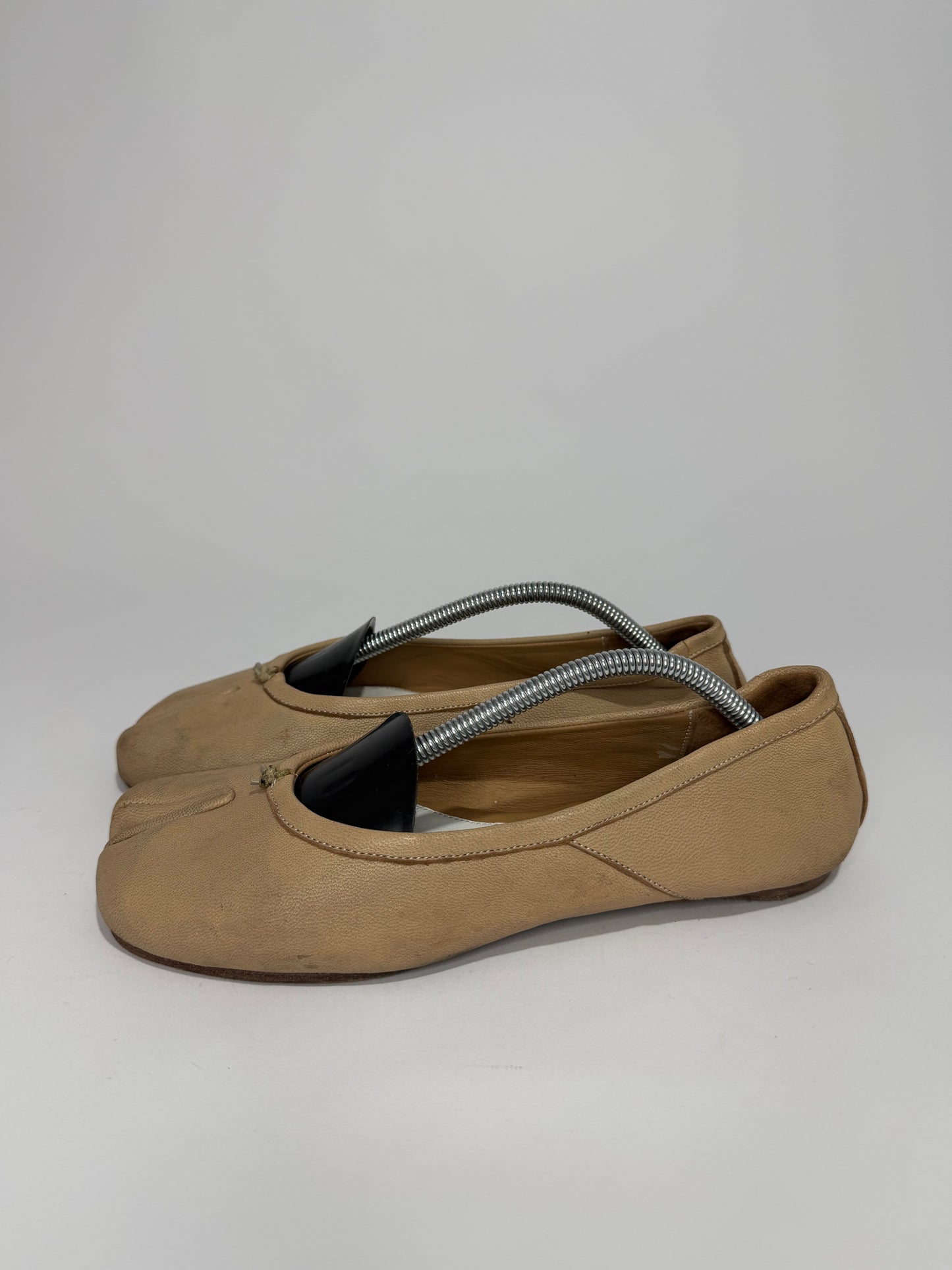 Maison Margiela Tabi Ballet Flats Beige Leather Split-Toe EU 38