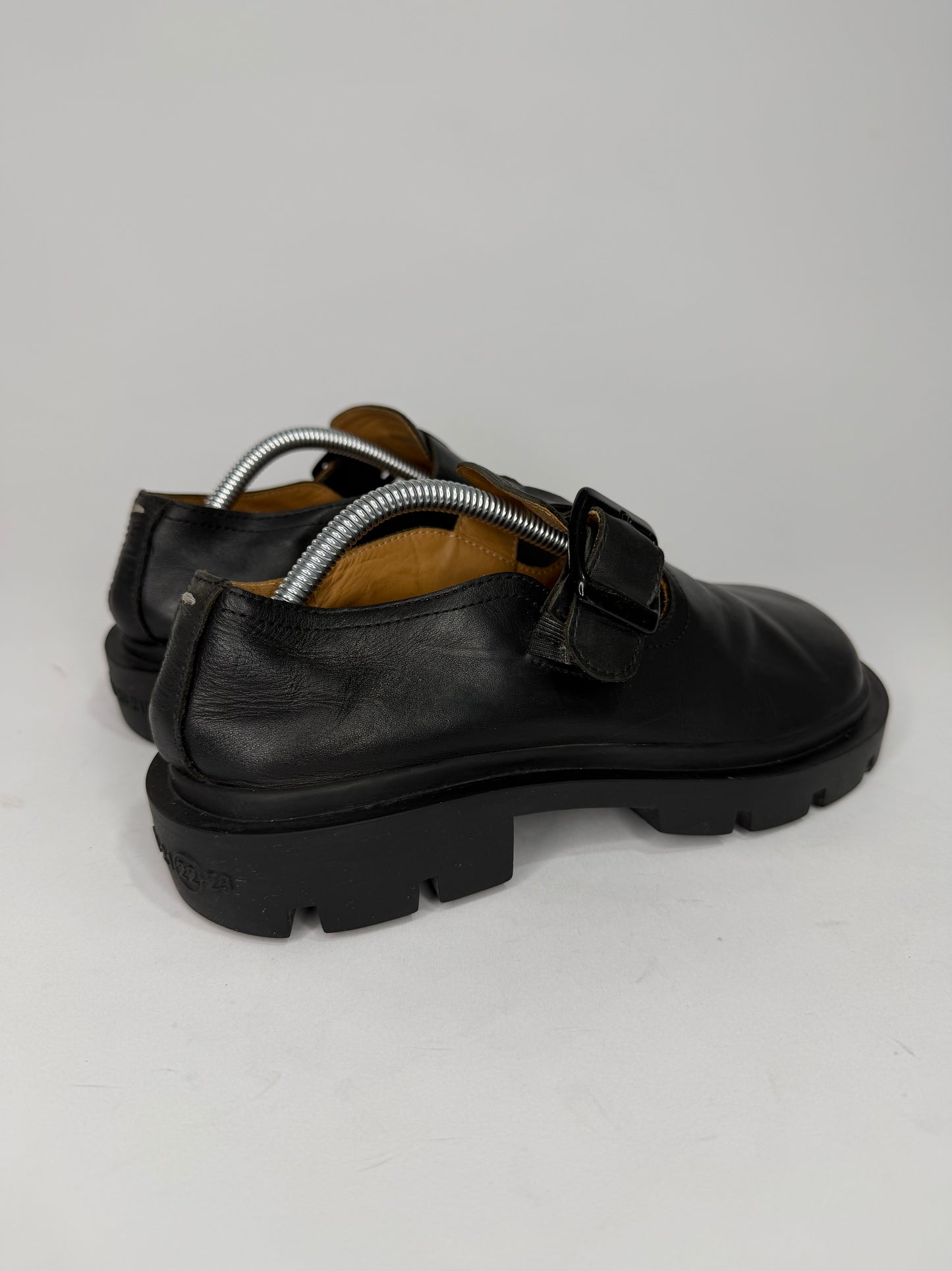 Maison Margiela
Ivy leather loafers Size 36 EU/ 6 US/ 3 UK
