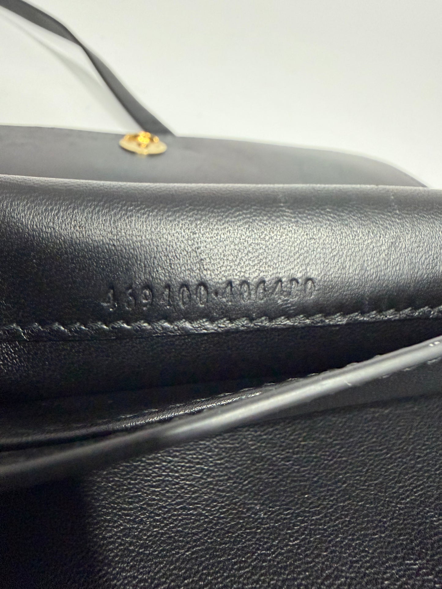 ALEXANDER MCQUEEN Black Leather
STRAP WALLET