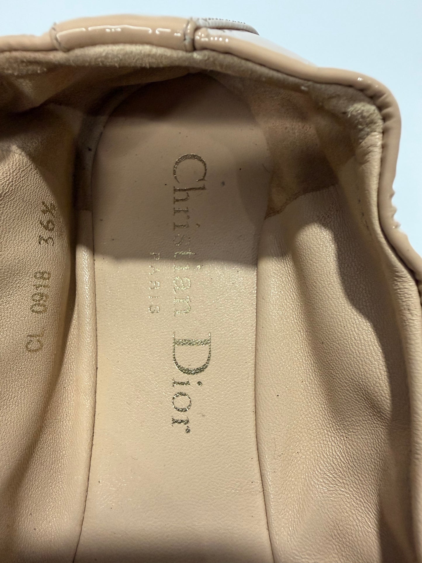 Christian Dior
Patent Leather Mary Jane Flats Size 36.5 EU/ 6.5 US