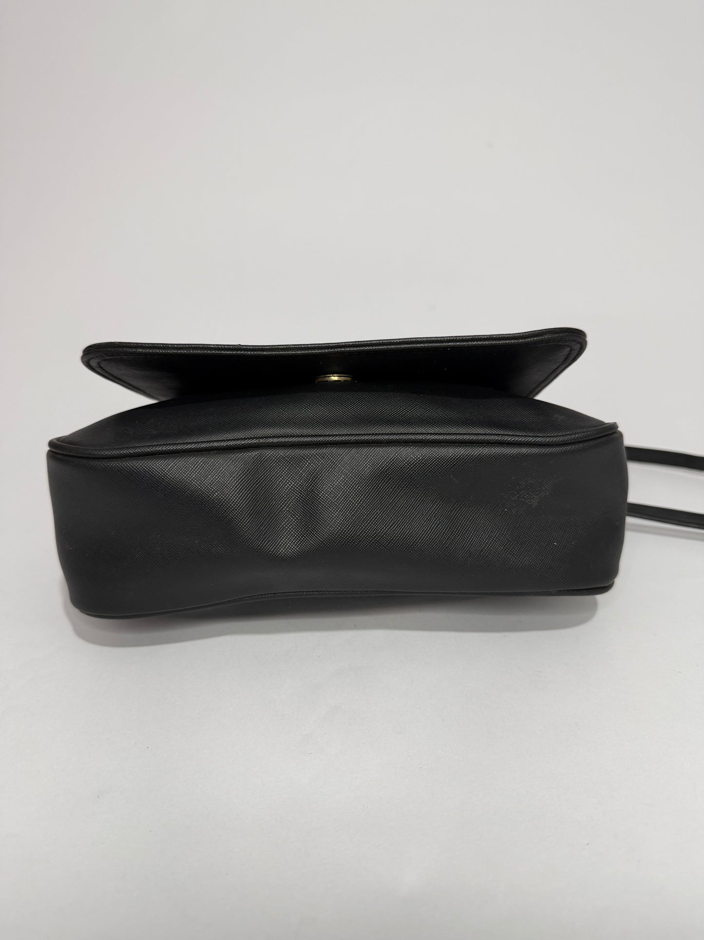 Vivienne Westwood London Black Logo Flap Shoulder Bag Crossbody Gold Chain