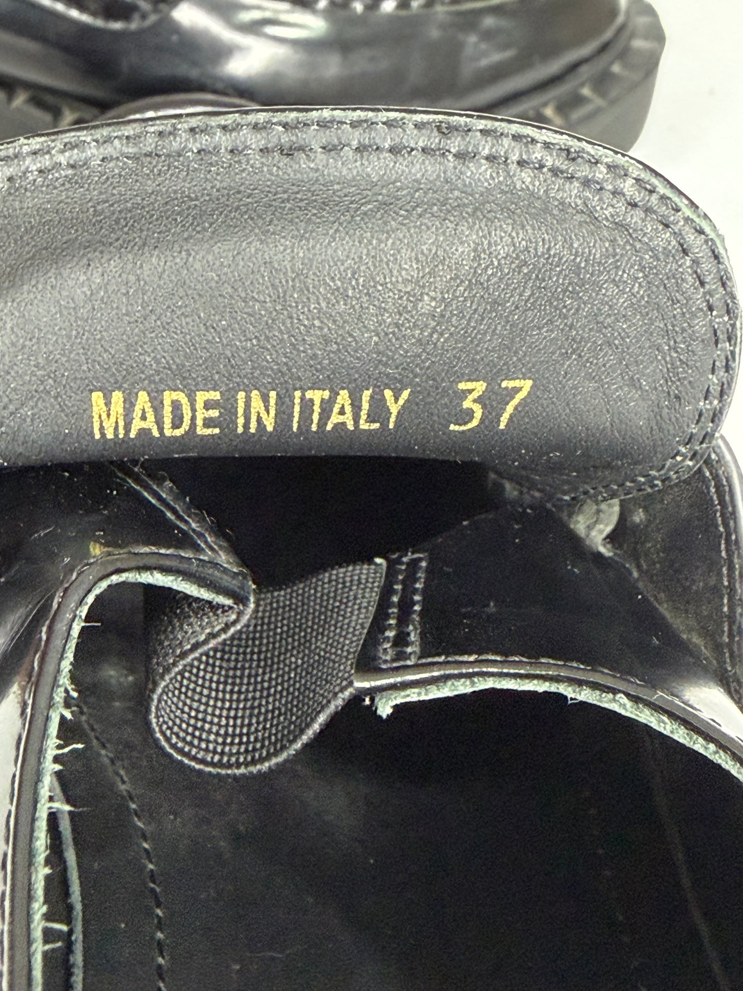 PRADA Vernice Metal Triangle Logo 50mm Loafers Size 37 EU/7 US/ 4 UK