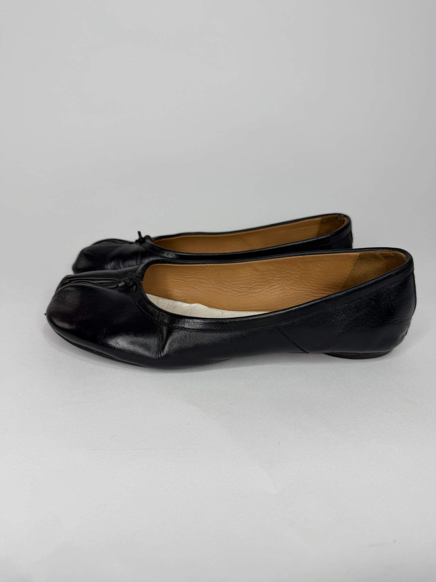 Maison Margiela Tabi Ballet Flats Black Leather Split-Toe EU 37. 5 EU/ 7.5 US